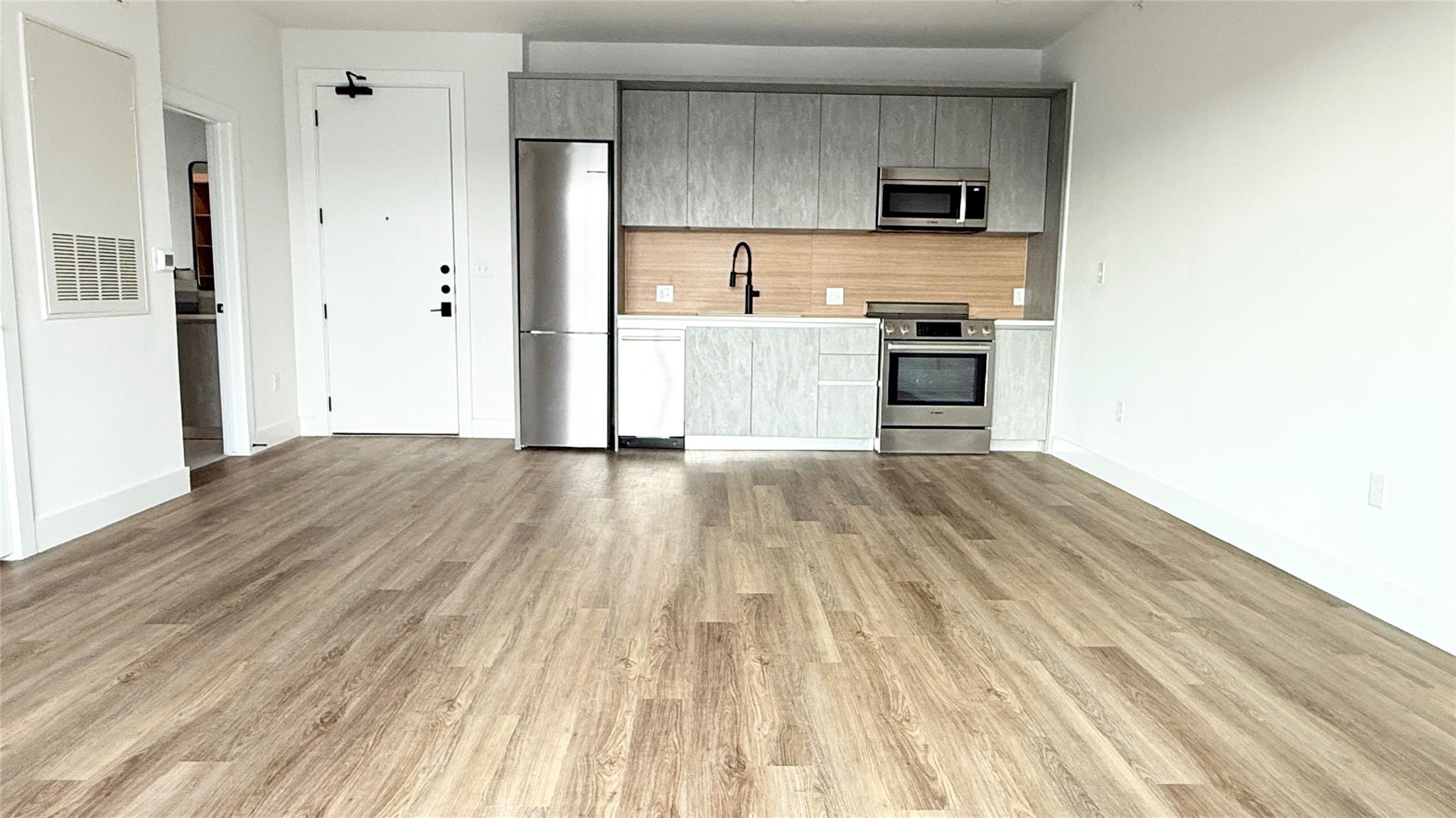 4315 S Congress Ave #515 Property Photo 12
