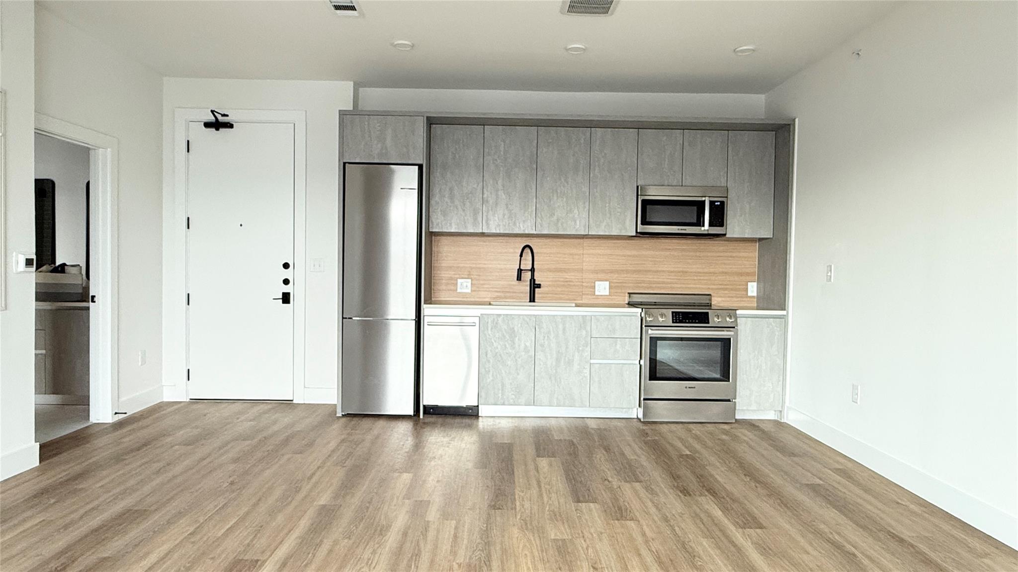 4315 S Congress Ave #515 Property Photo 14