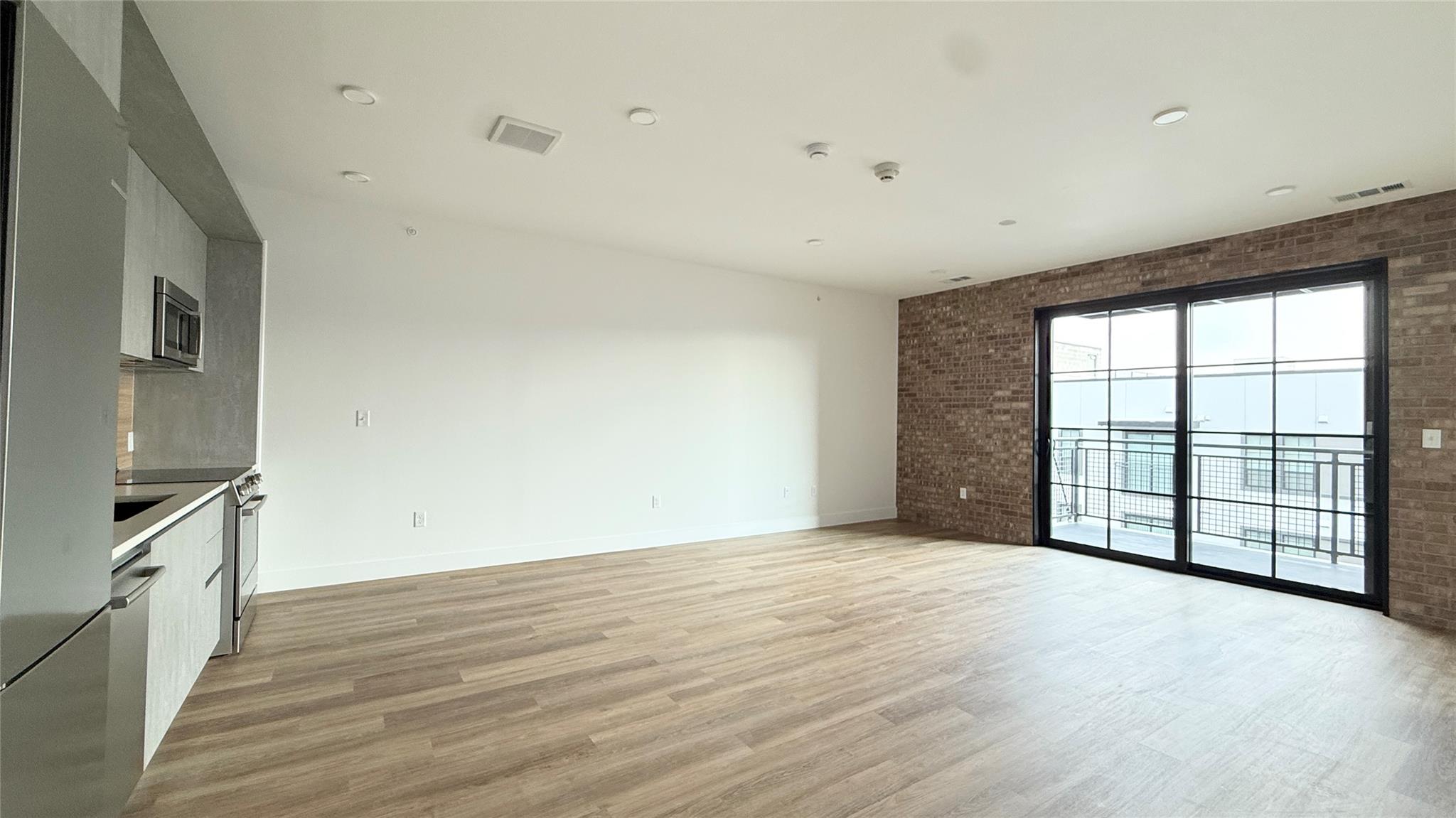 4315 S Congress Ave #515 Property Photo 16