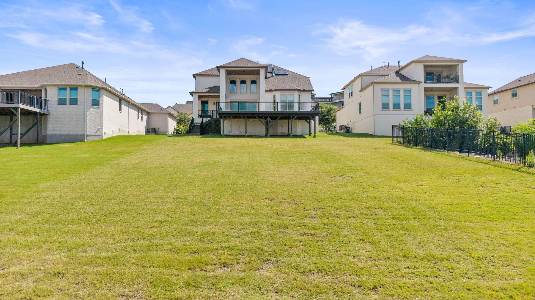 2301 Fossetta Vw Property Photo 39