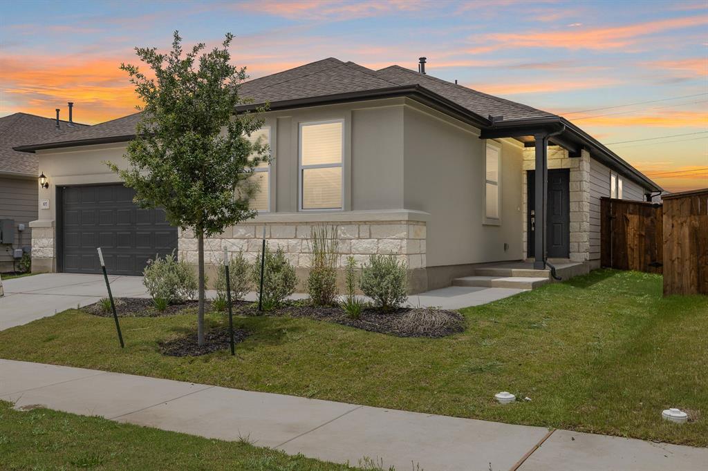 107 Gracie Way Property Photo 2