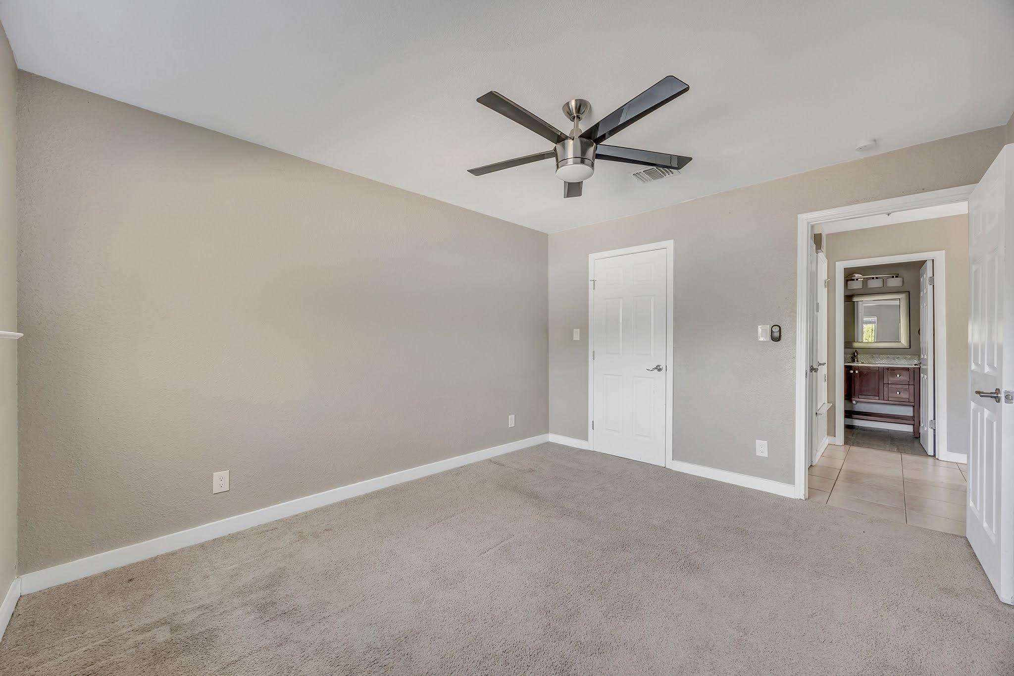 9710 Teasdale Te Ter #a Property Photo 15