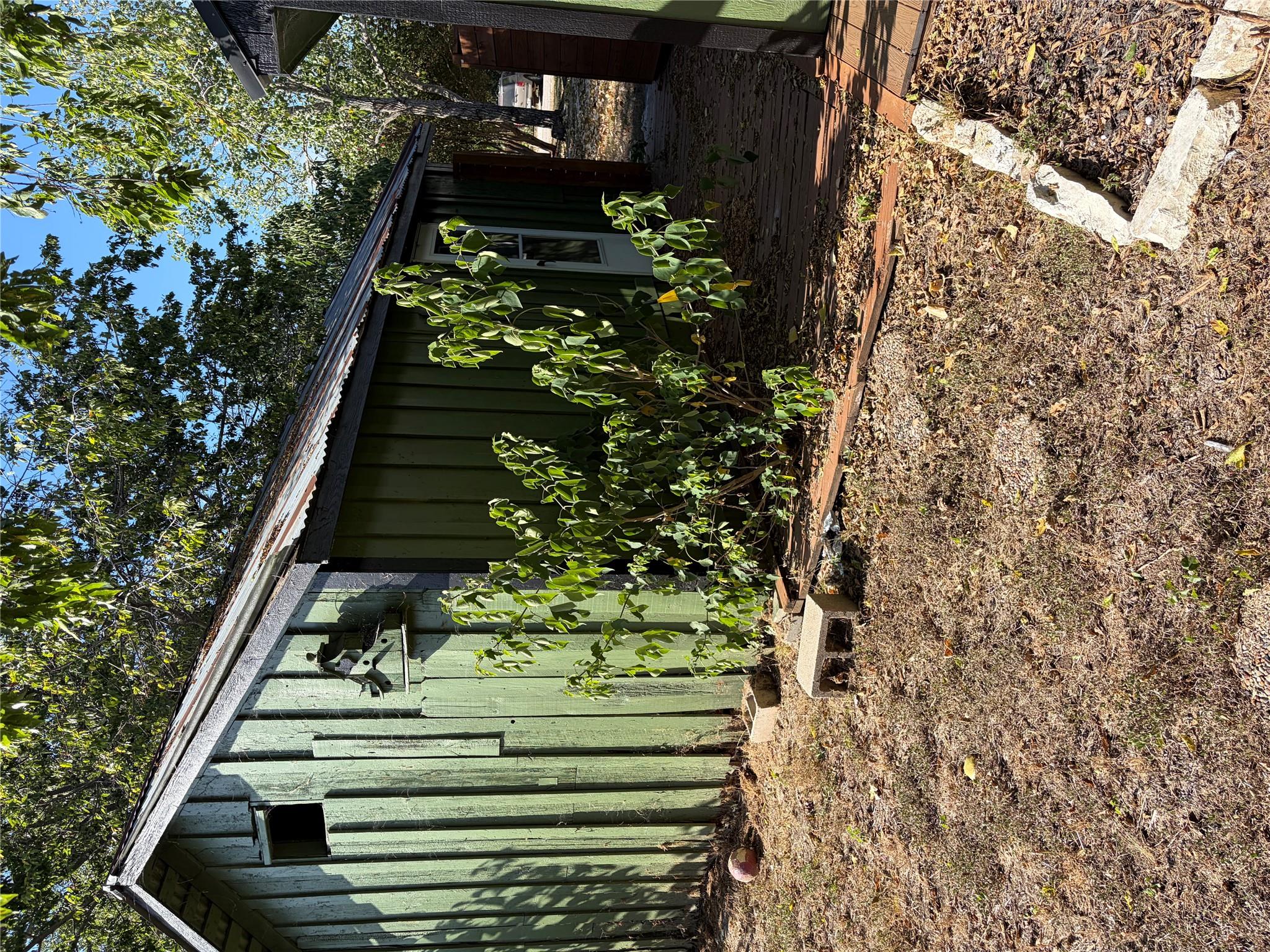 545 W Vaughan St Property Photo 16
