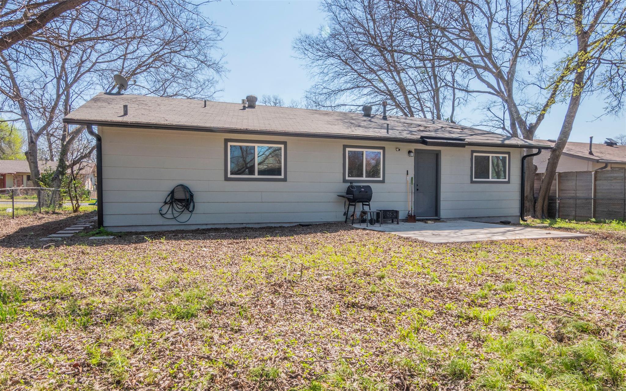 9704 Oriole Dr Property Photo 13
