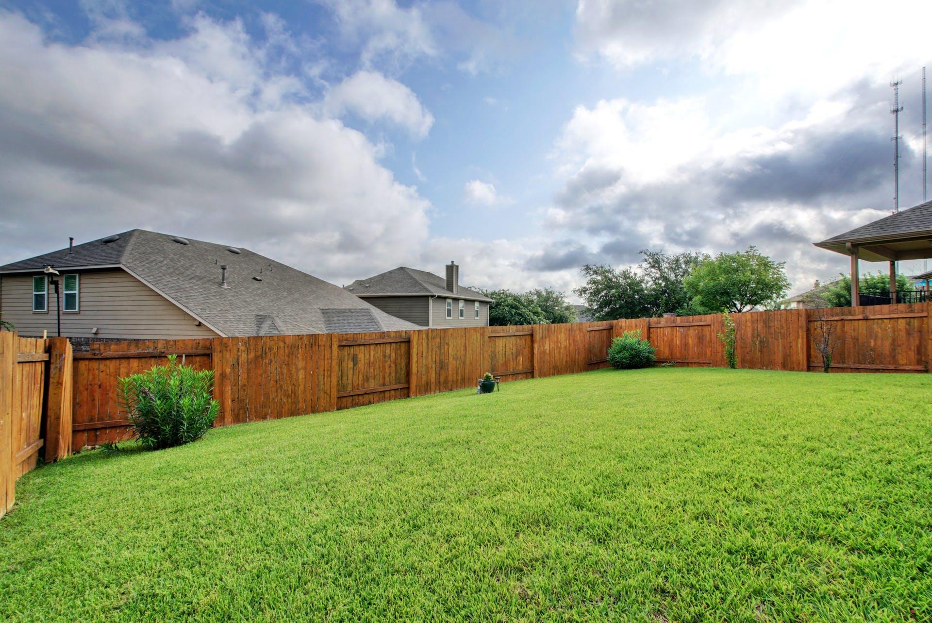 2004 Autumn Run Ln Property Photo 24