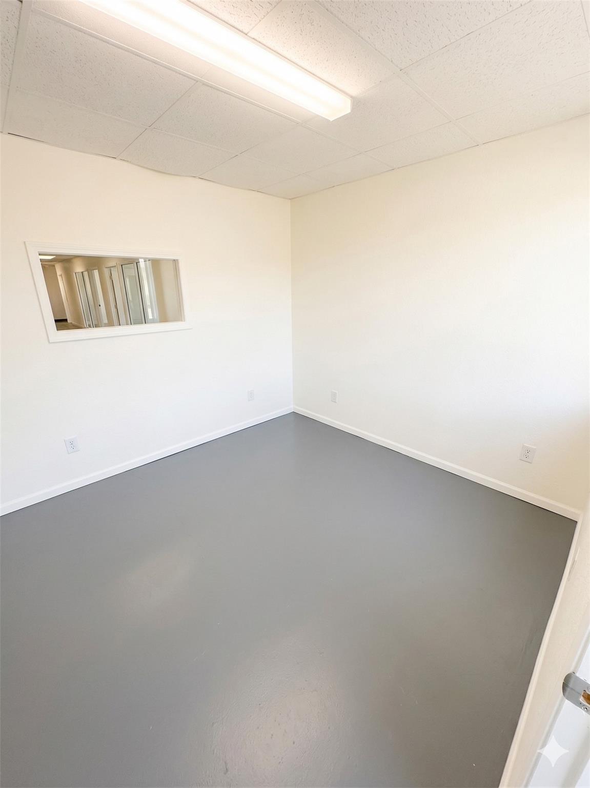 1419 Fleming Dr #warehouse 5 Property Photo 3