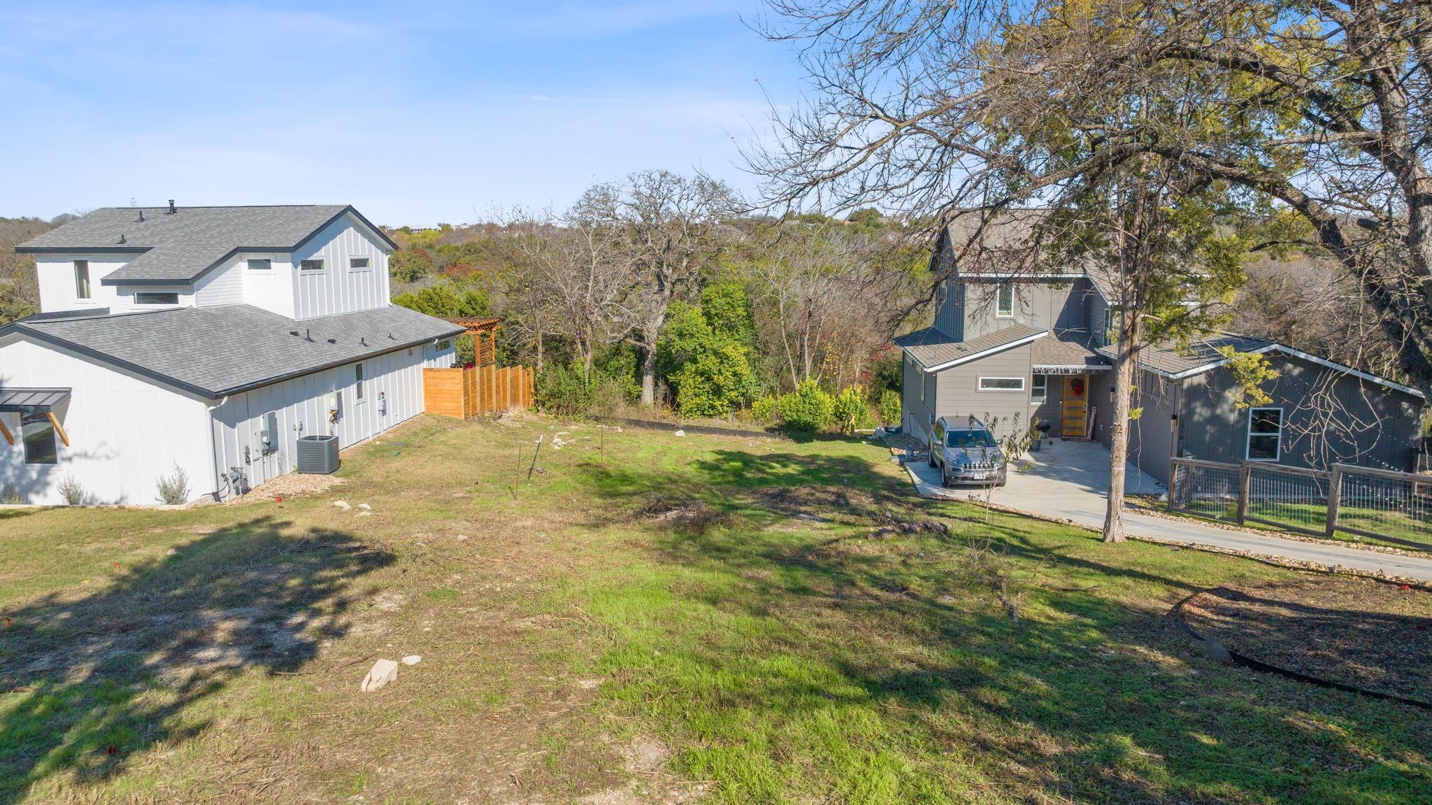 1316 E Applegate Dr Property Photo 4