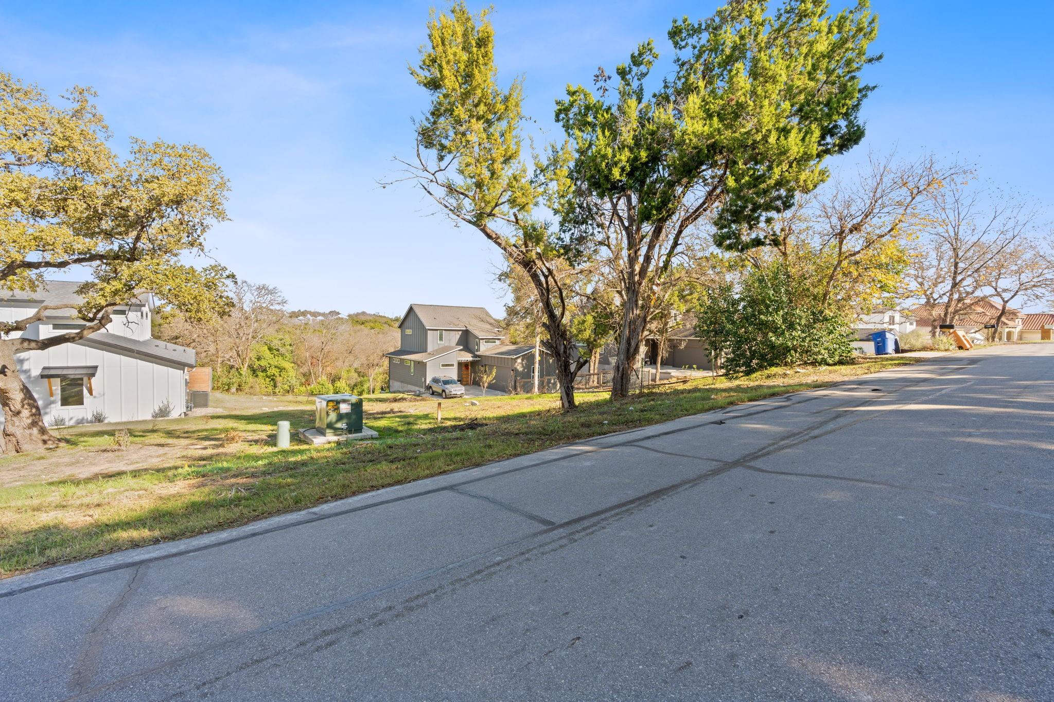 1316 E Applegate Dr Property Photo 7