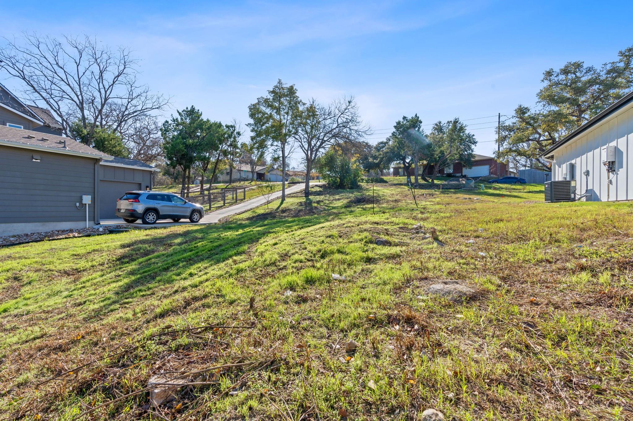 1316 E Applegate Dr Property Photo 10