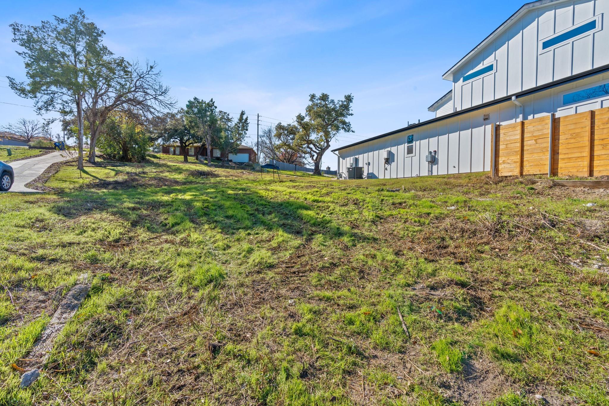 1316 E Applegate Dr Property Photo 11