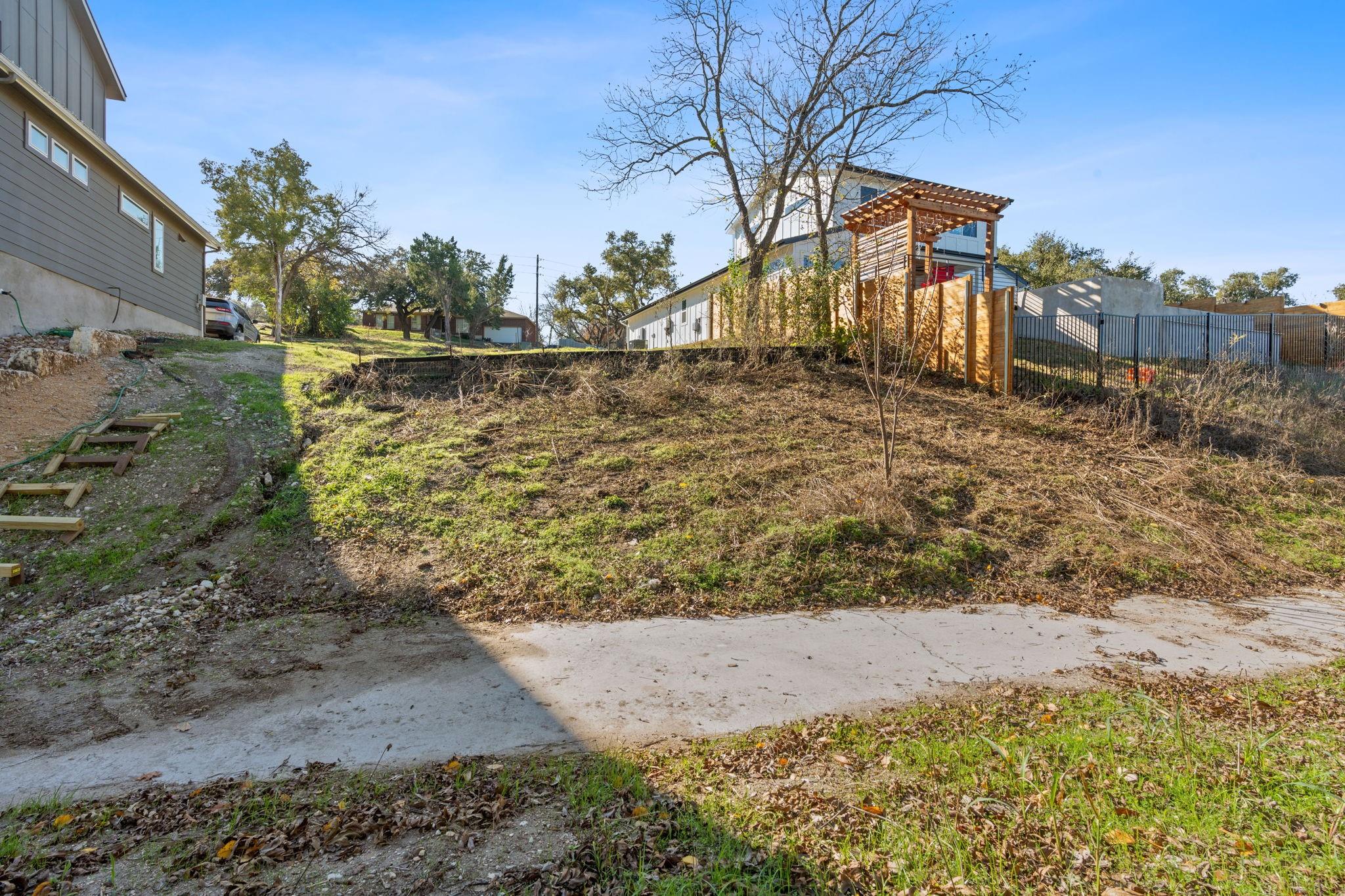 1316 E Applegate Dr Property Photo 13