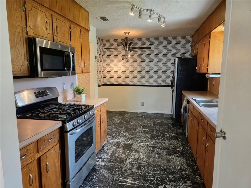 3309 Tallwood Dr Property Photo 8