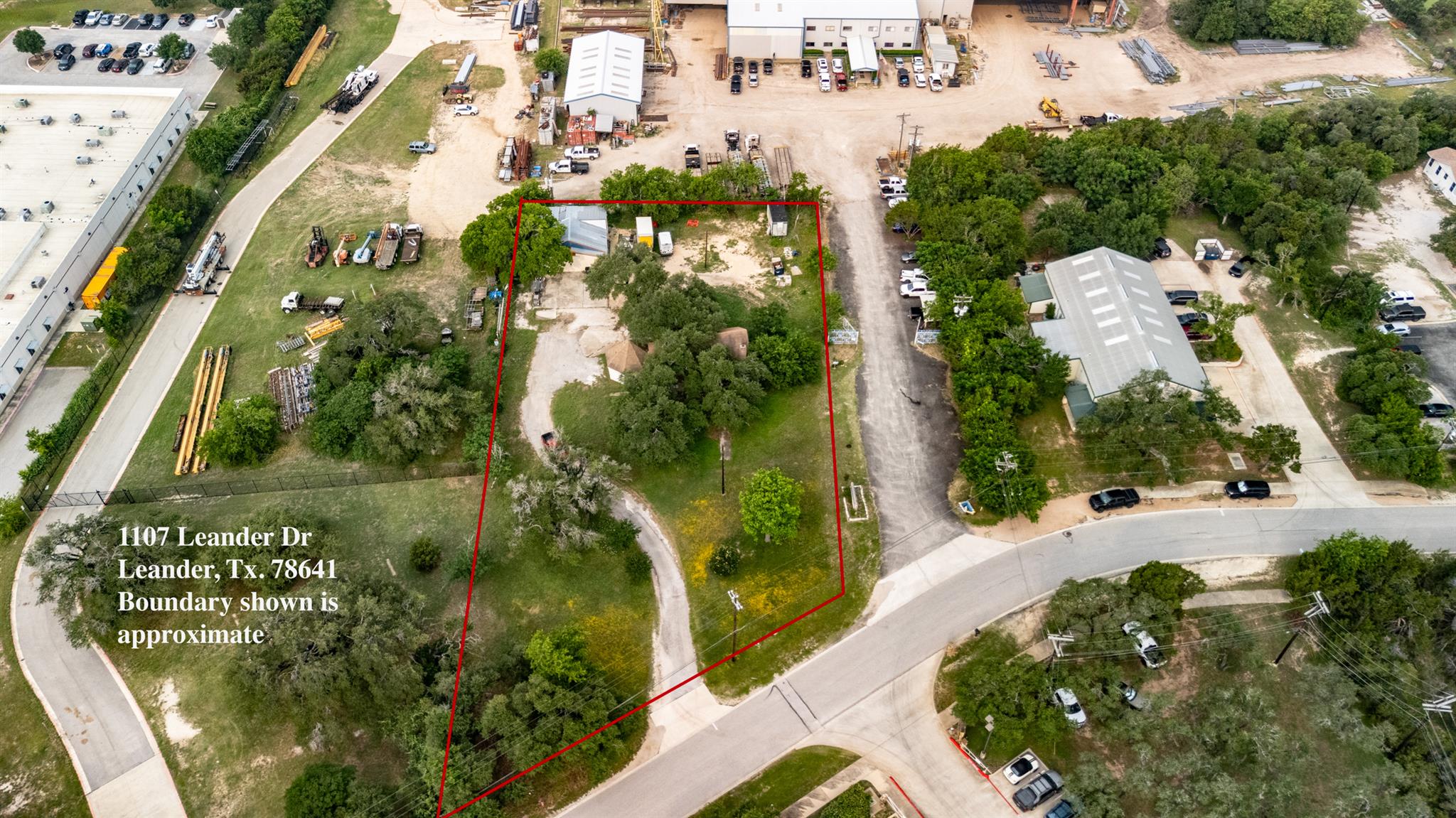 1107 Leander Dr Property Photo 2