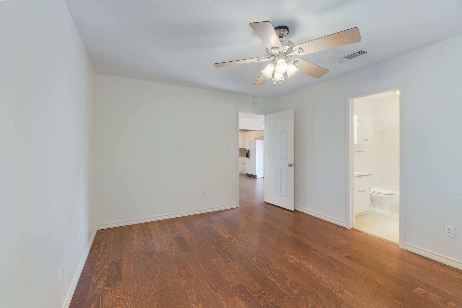 1802 Rawhide Dr #b Property Photo 8
