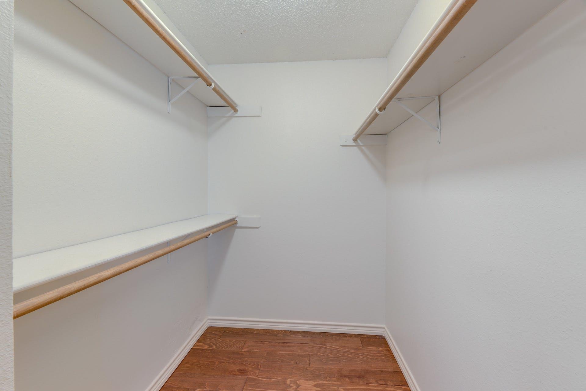 1802 Rawhide Dr #b Property Photo 9
