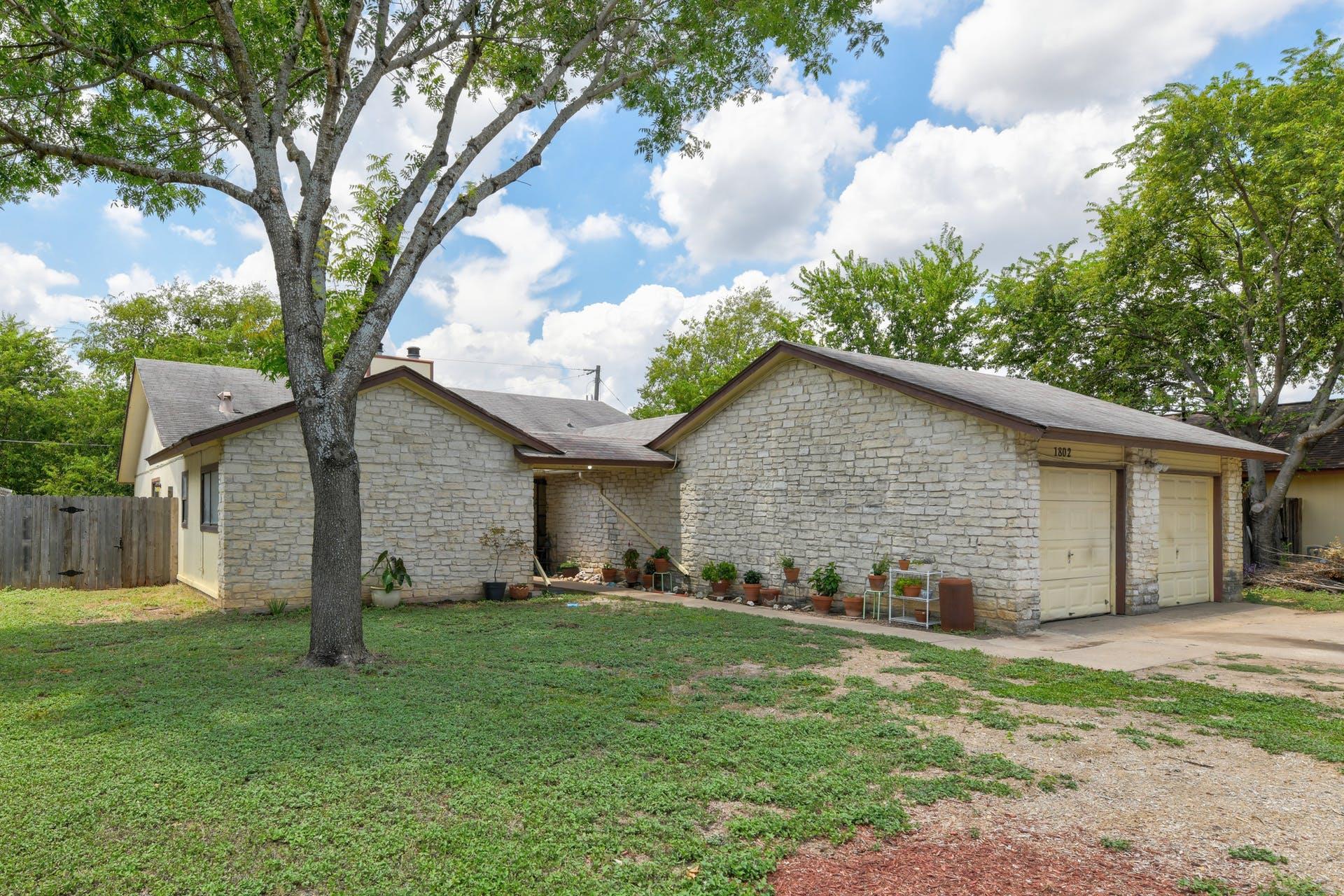 1802 Rawhide Dr #b Property Photo 12