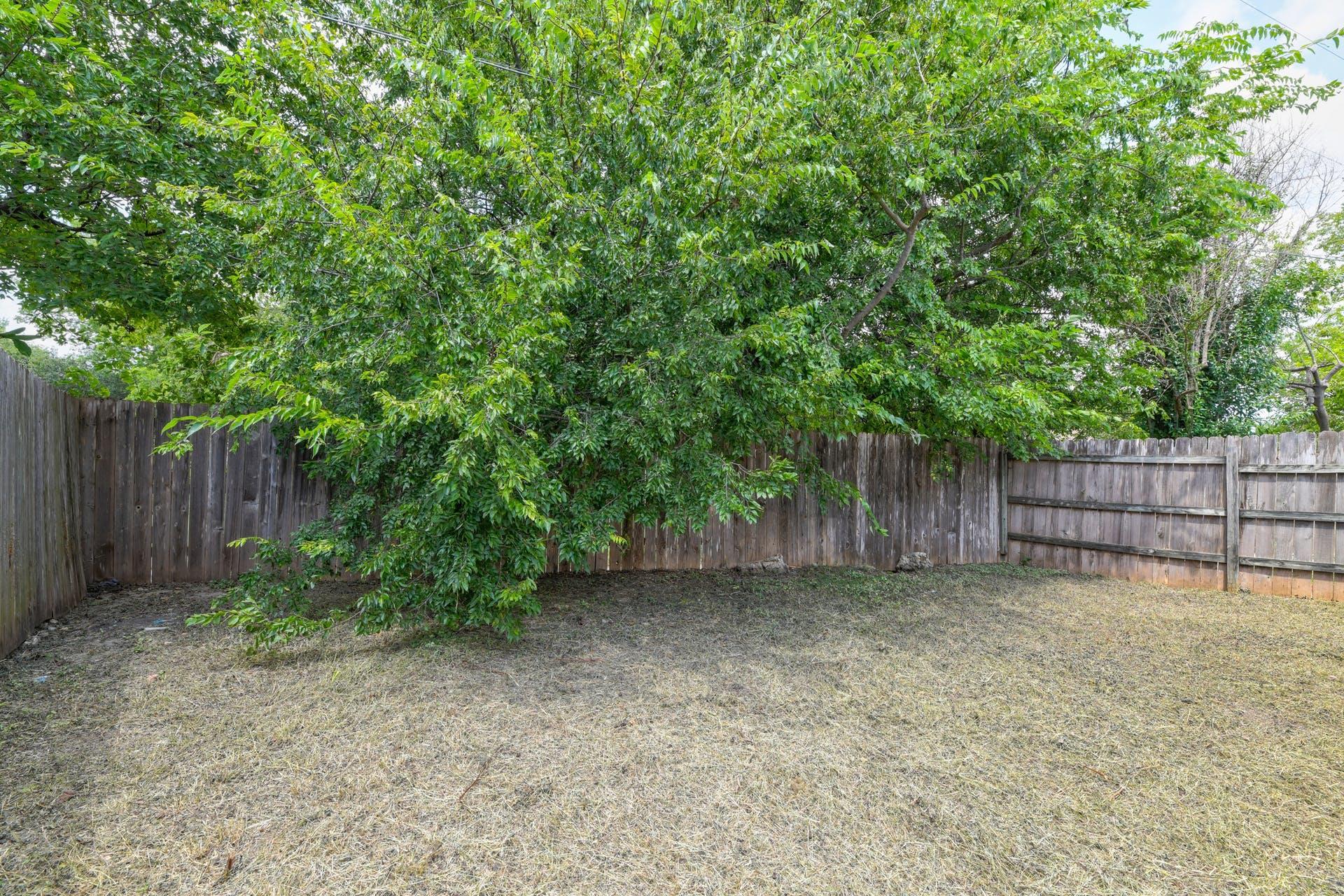 1802 Rawhide Dr #b Property Photo 17