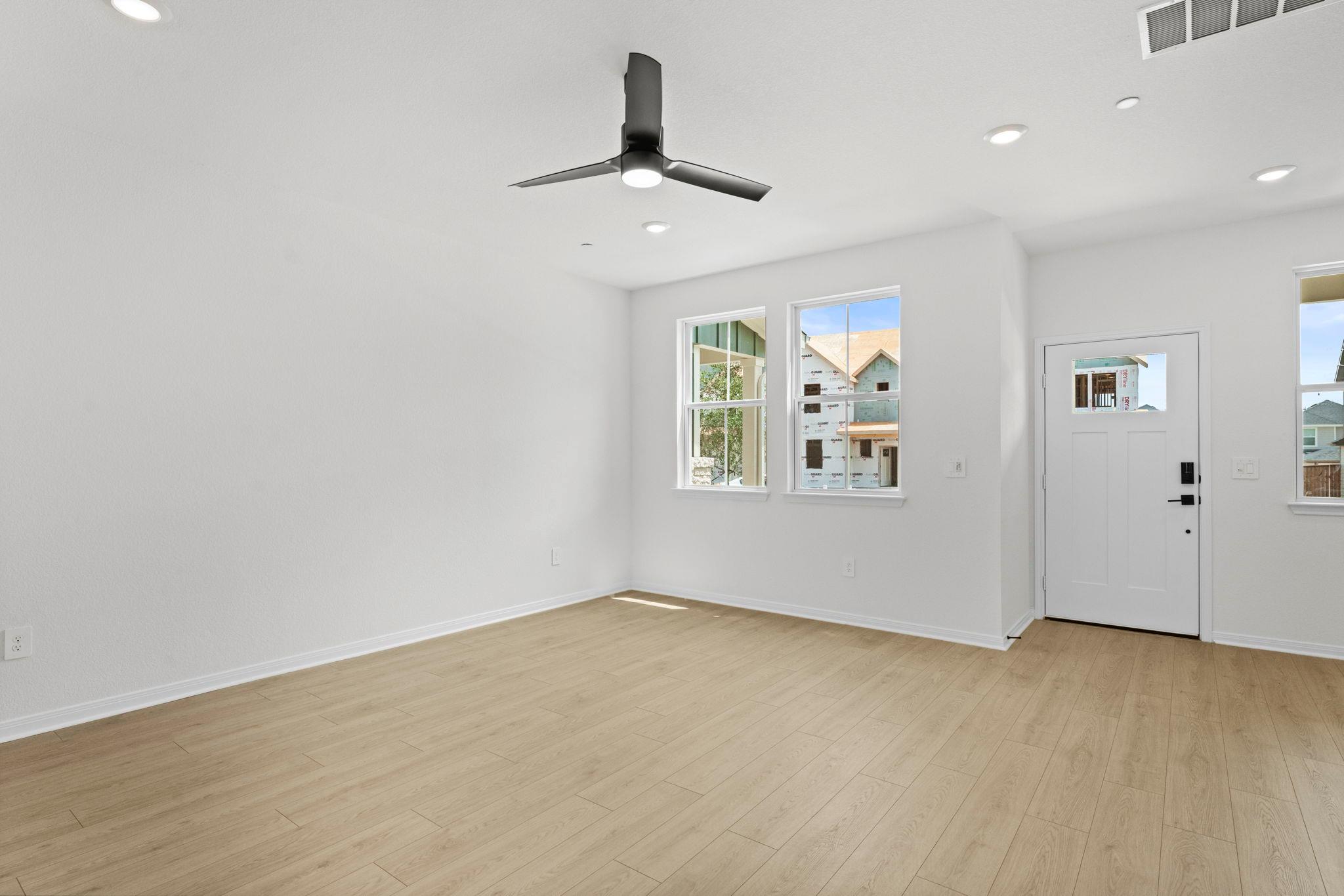 2540 Violet Theo Ln Property Photo 3