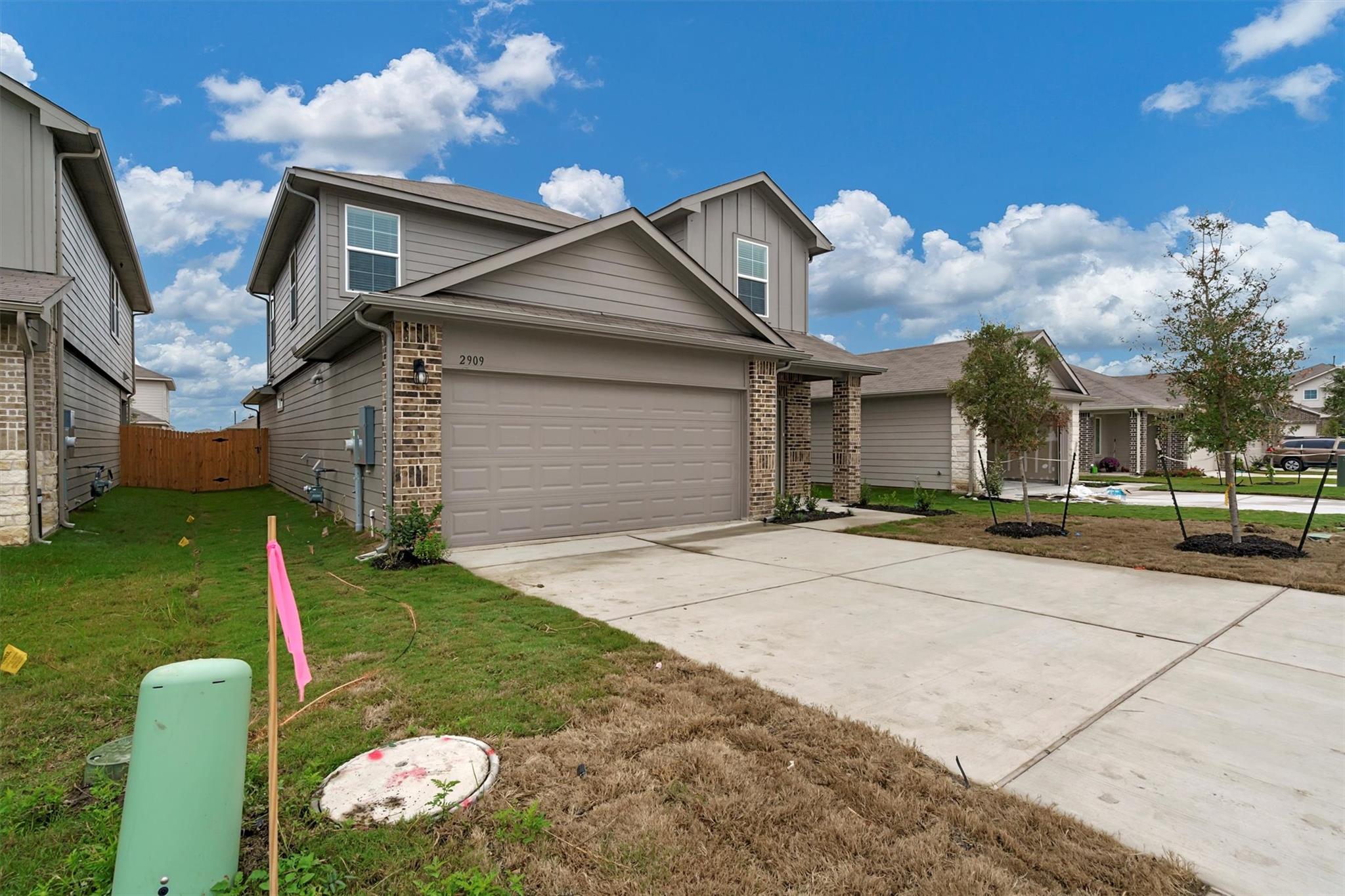 2909 Tweedy Trl Property Photo 3