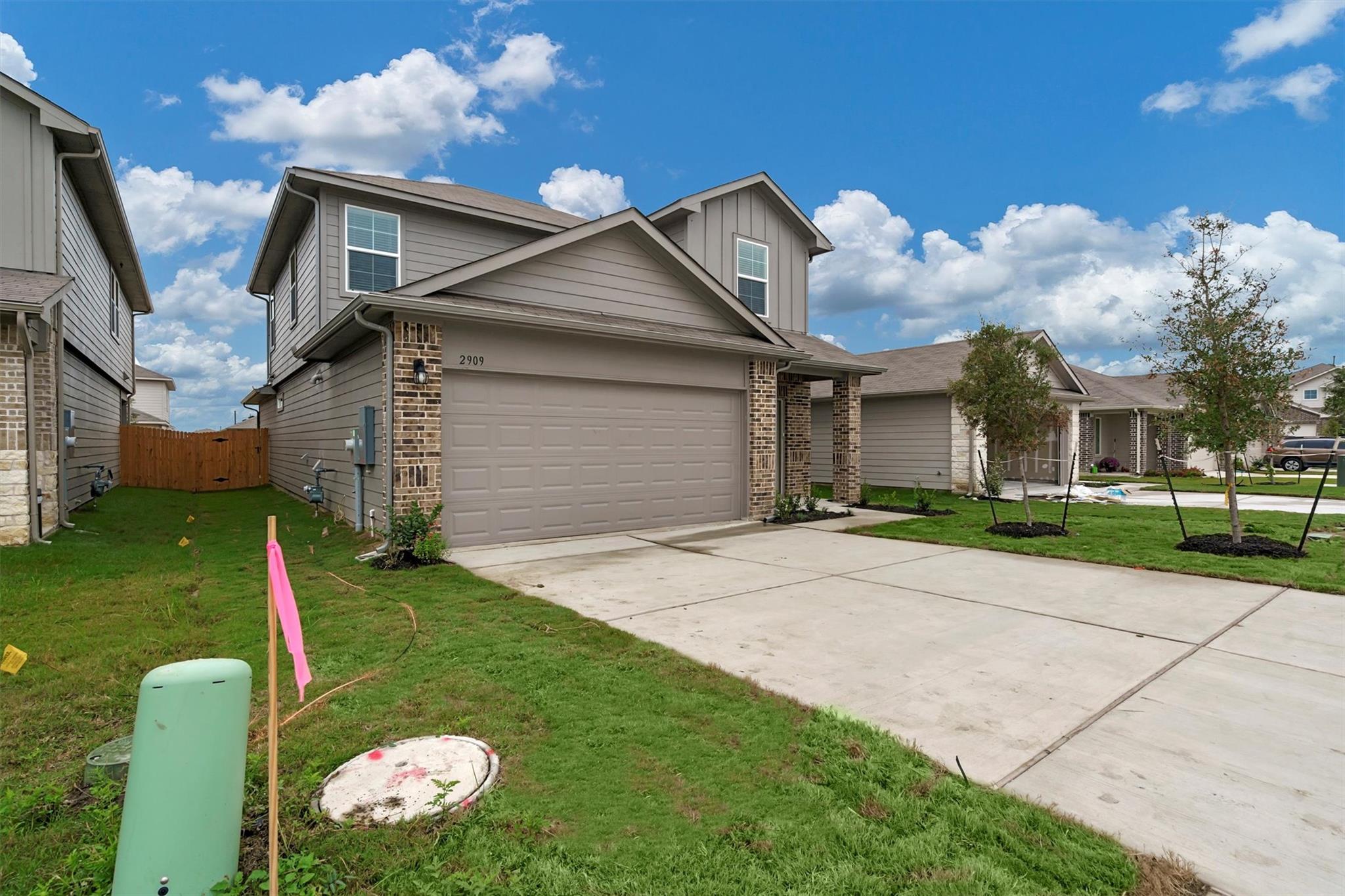 2909 Tweedy Trl Property Photo 4