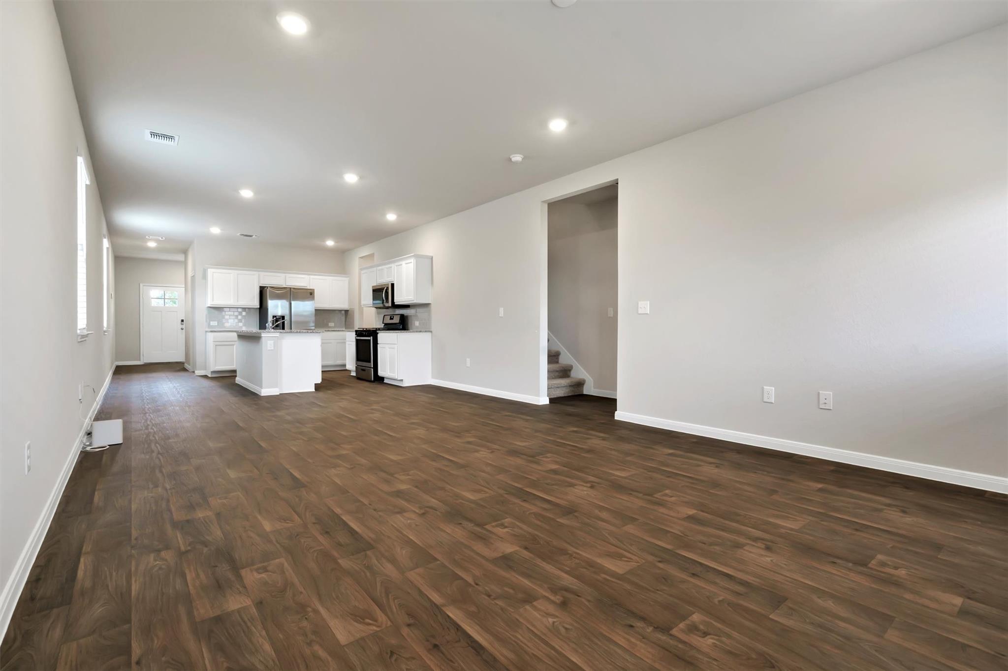 2909 Tweedy Trl Property Photo 8