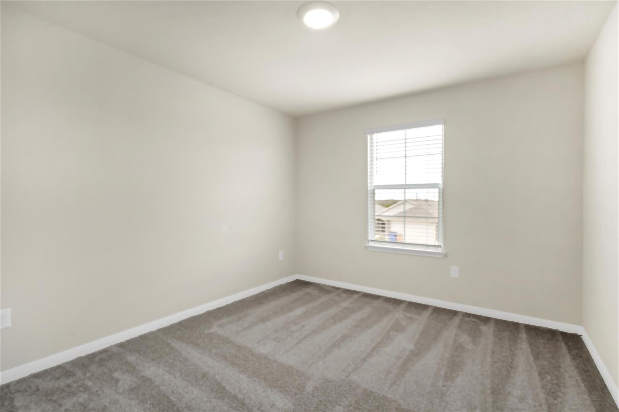 2909 Tweedy Trl Property Photo 10