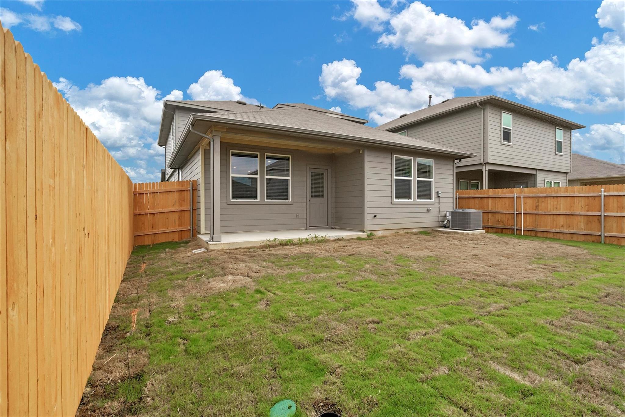 2909 Tweedy Trl Property Photo 22
