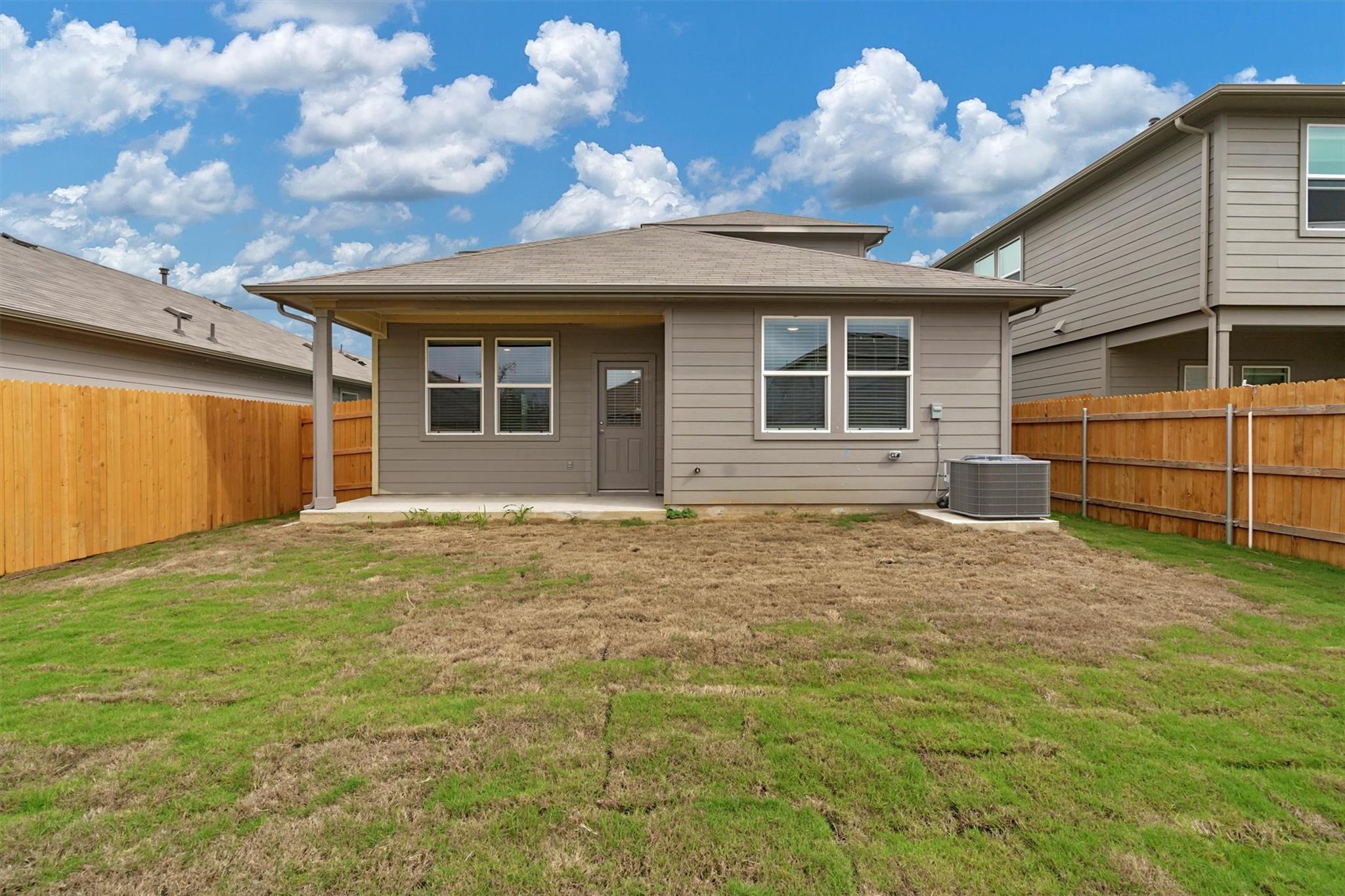 2909 Tweedy Trl Property Photo 24