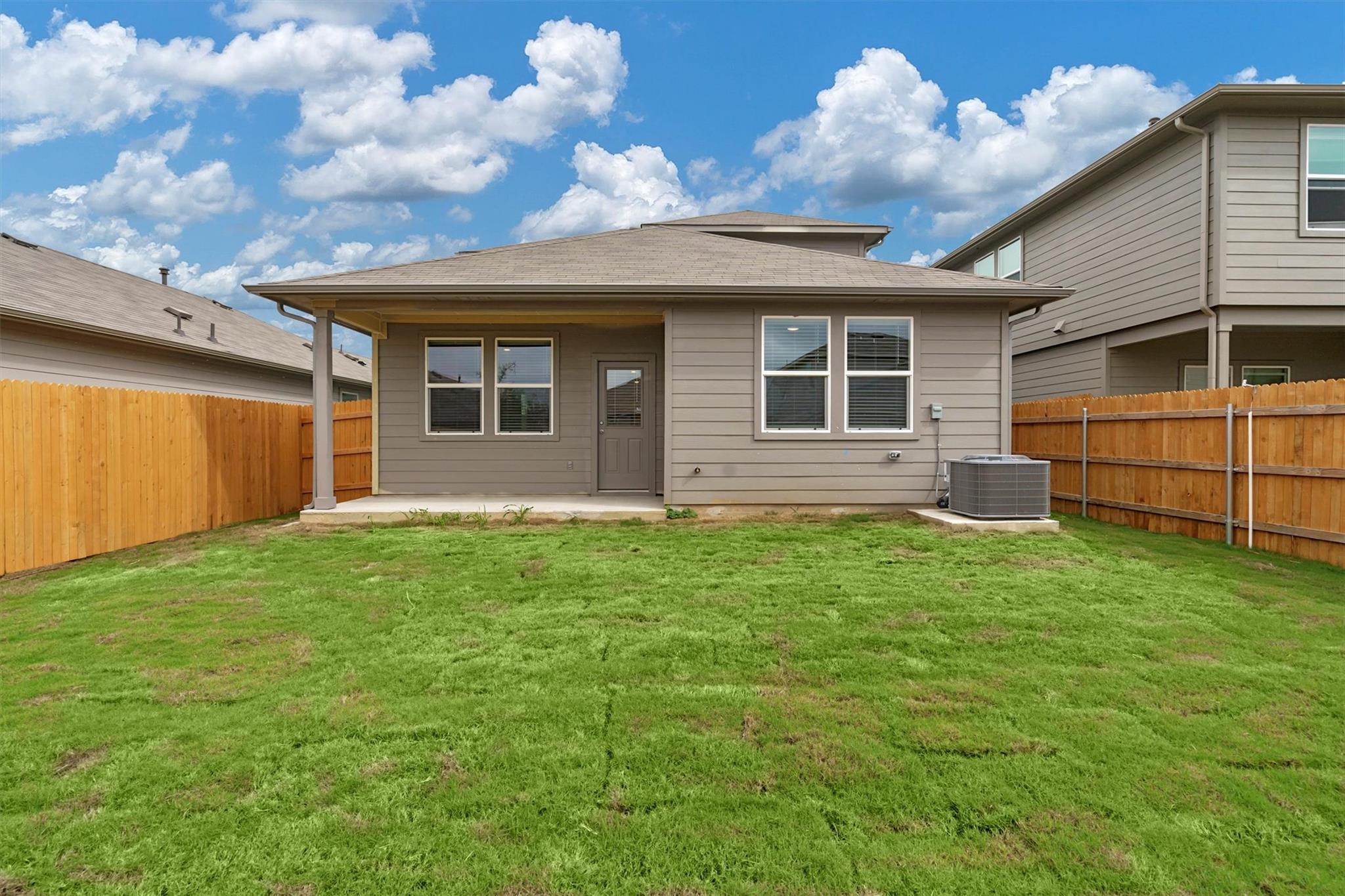 2909 Tweedy Trl Property Photo 25