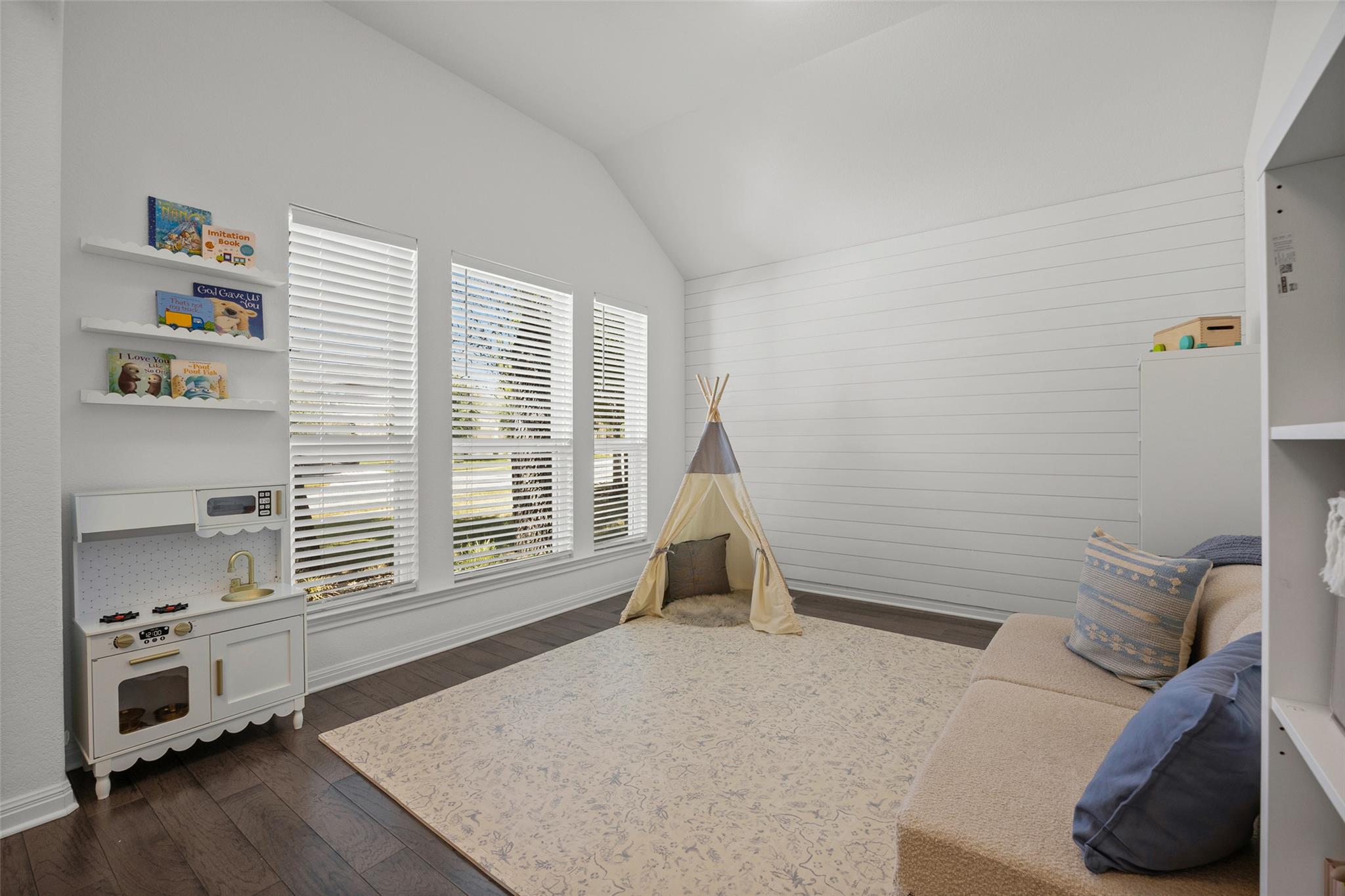 3815 Park Point Path Property Photo 5