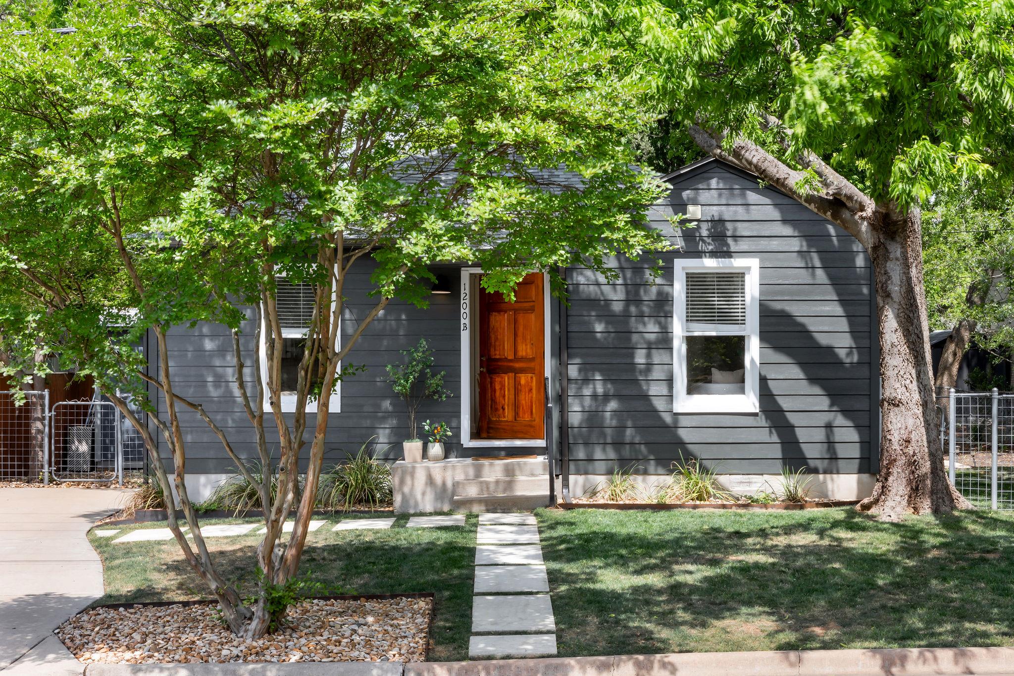 1200 Cullen Ave B Property Photo