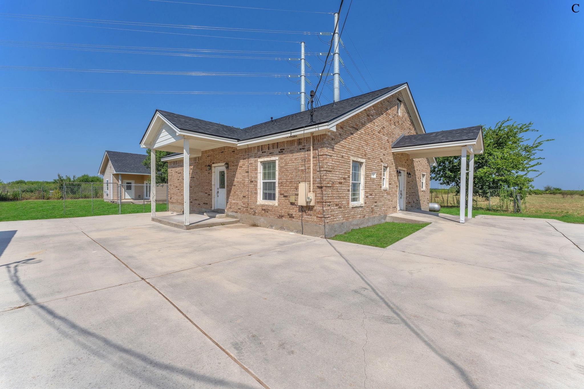 3424 S Old Bastrop Hwy Property Photo 19