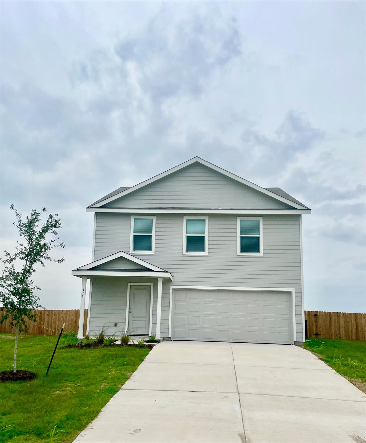 513 Tabitha Ln Property Photo