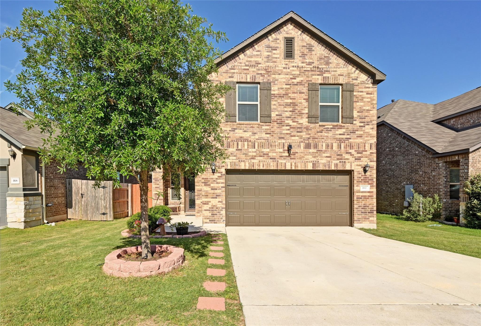 160 Thornless Cir Property Photo 4