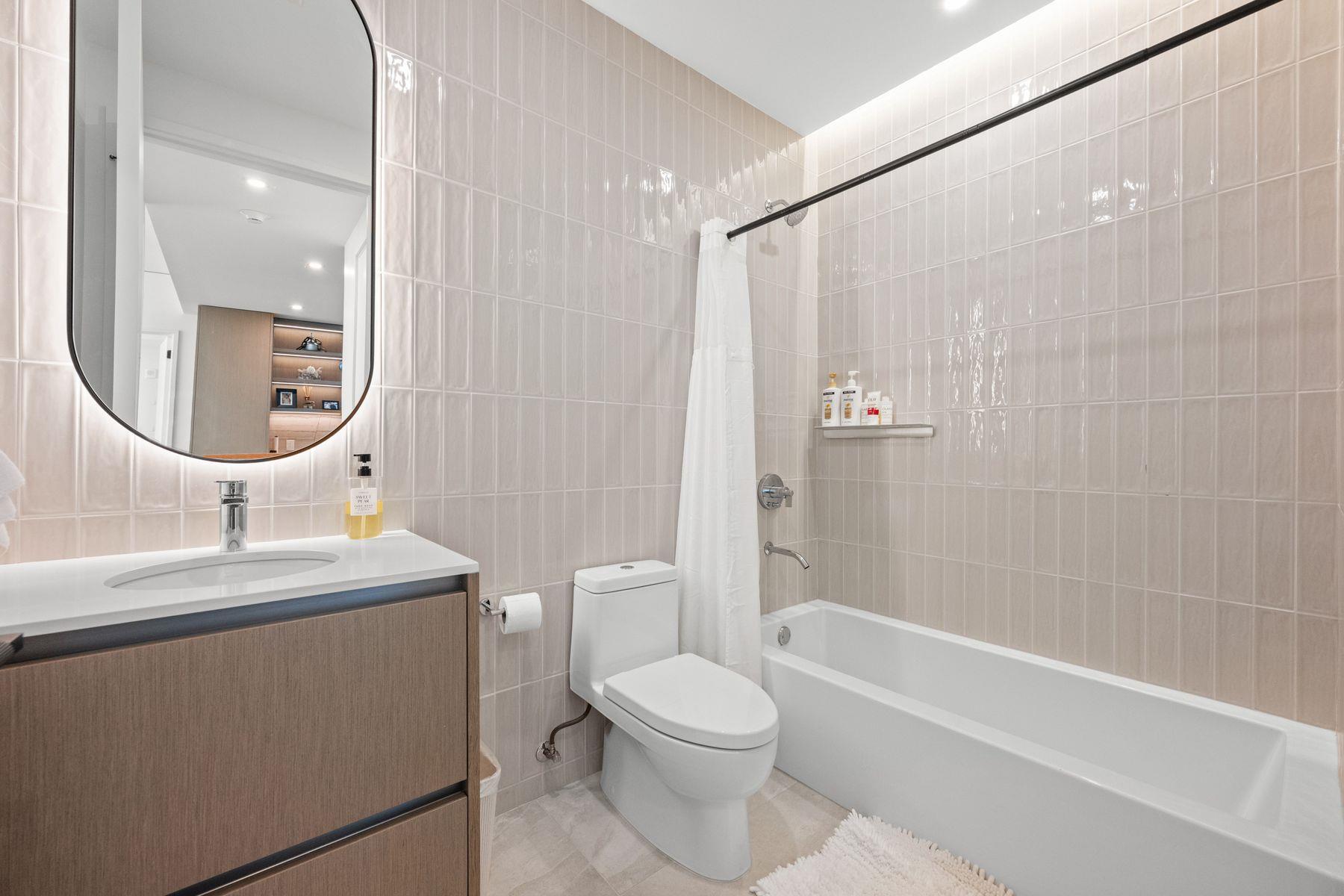 610 Davis St #3805 Property Photo 19