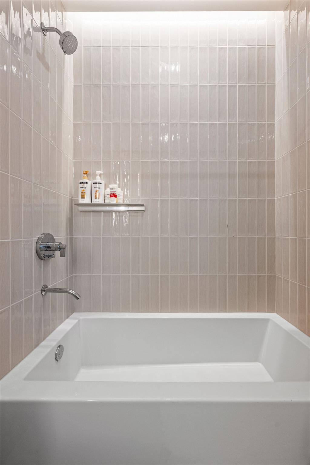 610 Davis St #3805 Property Photo 20