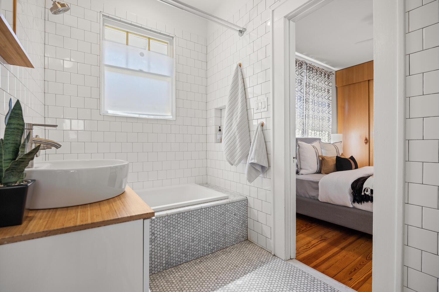 711 Patterson Ave Property Photo 7