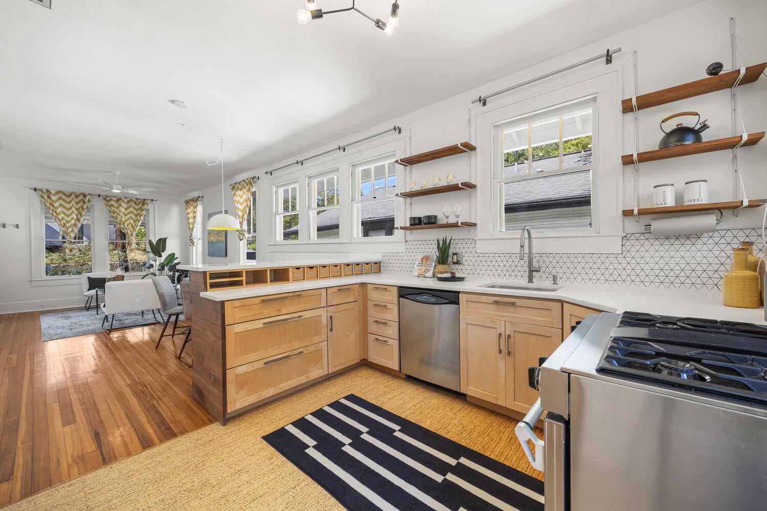 711 Patterson Ave Property Photo 12