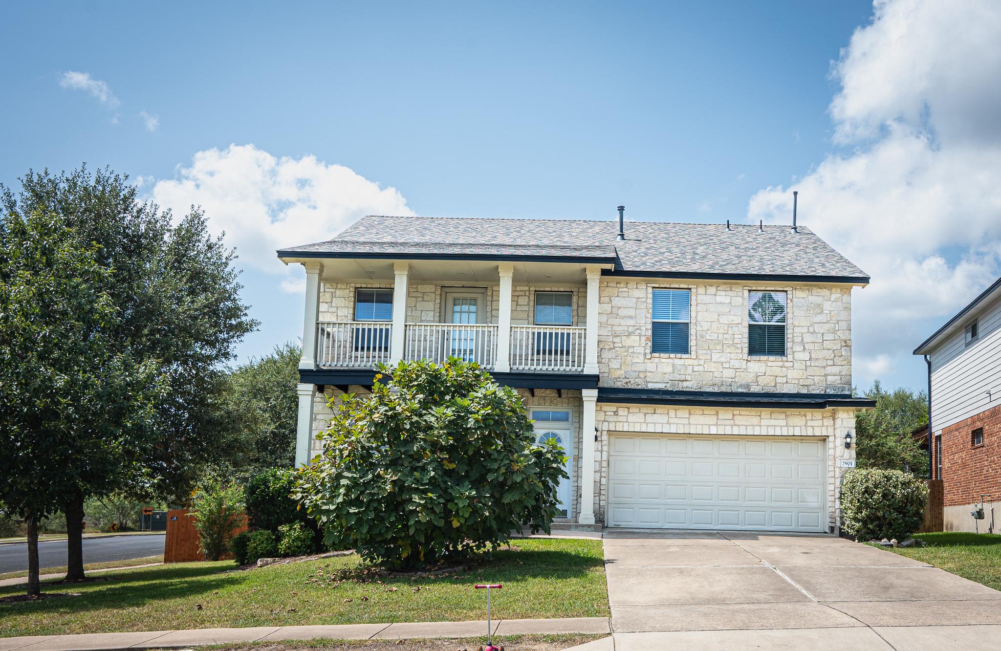 2901 Fleet Dr Property Photo 1
