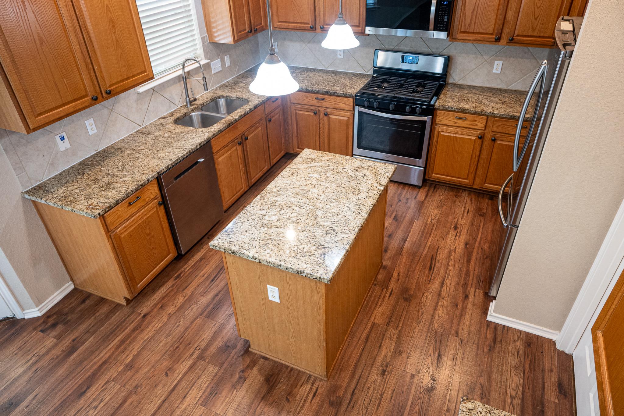 2901 Fleet Dr Property Photo 15