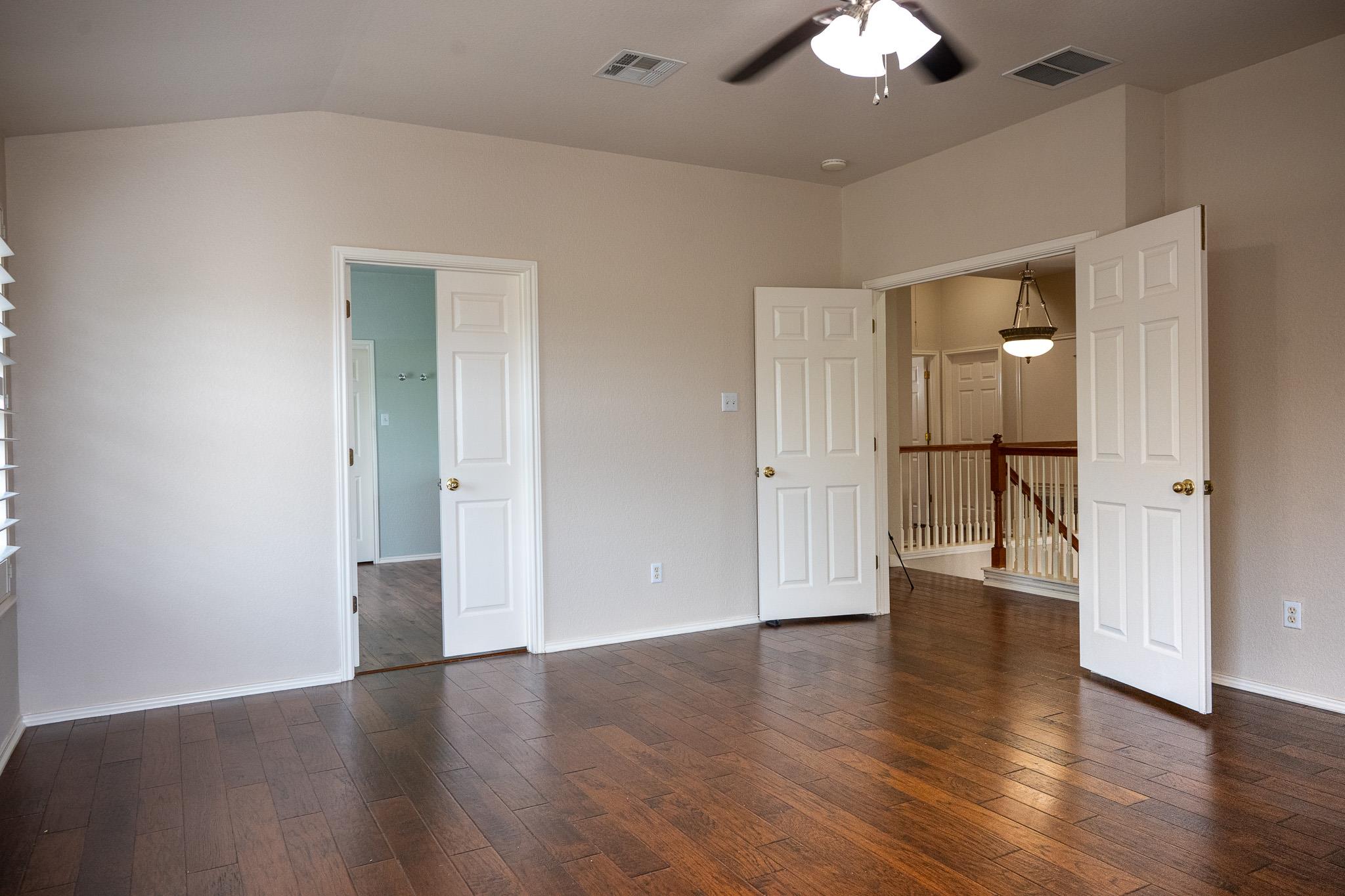 2901 Fleet Dr Property Photo 20