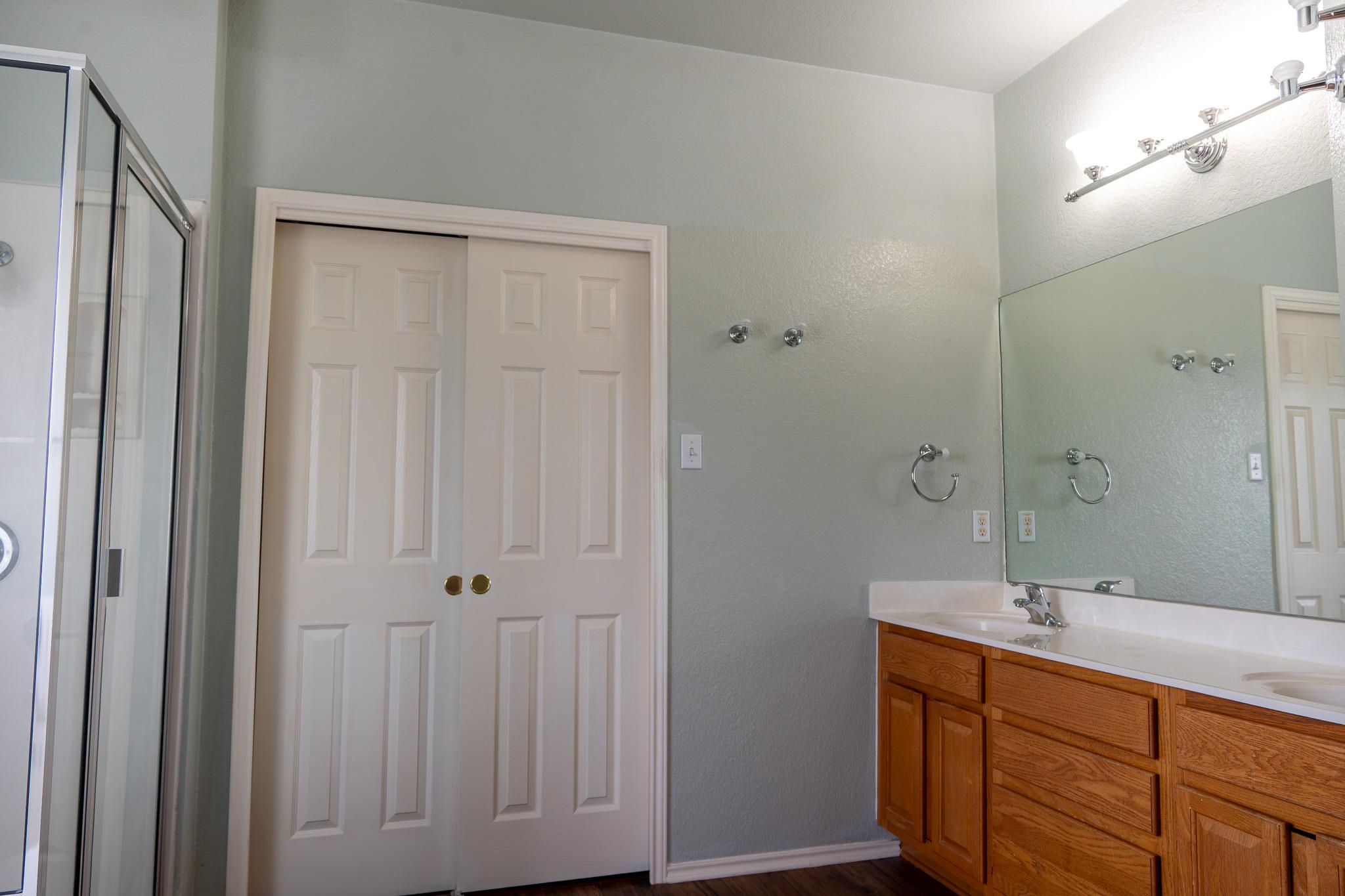 2901 Fleet Dr Property Photo 22