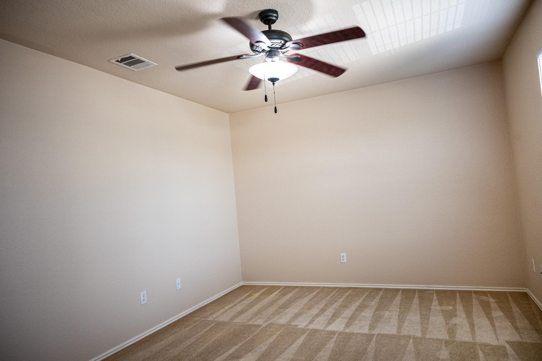 2901 Fleet Dr Property Photo 27