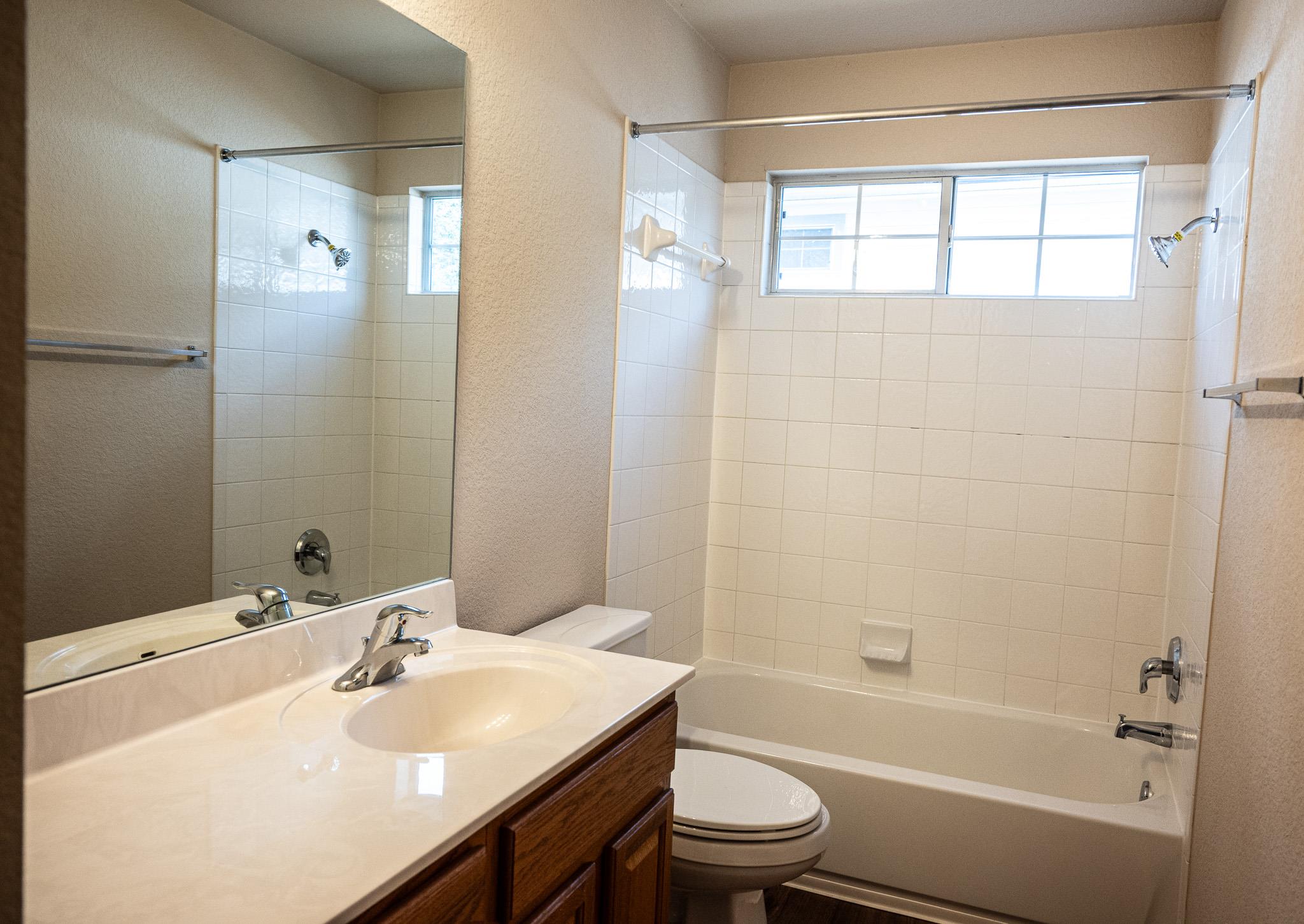 2901 Fleet Dr Property Photo 28