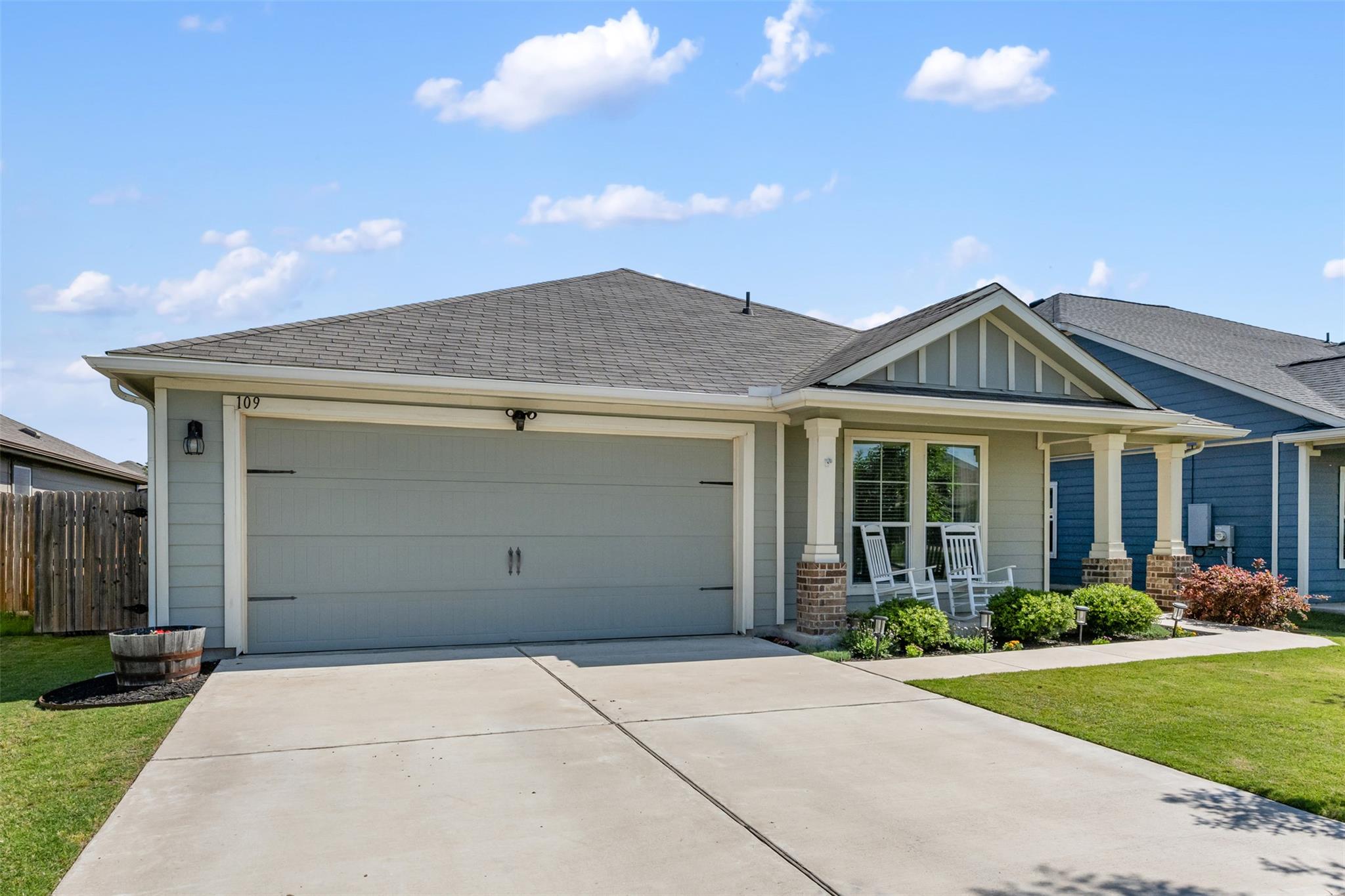 109 Dickinson Bayou Cv Property Photo