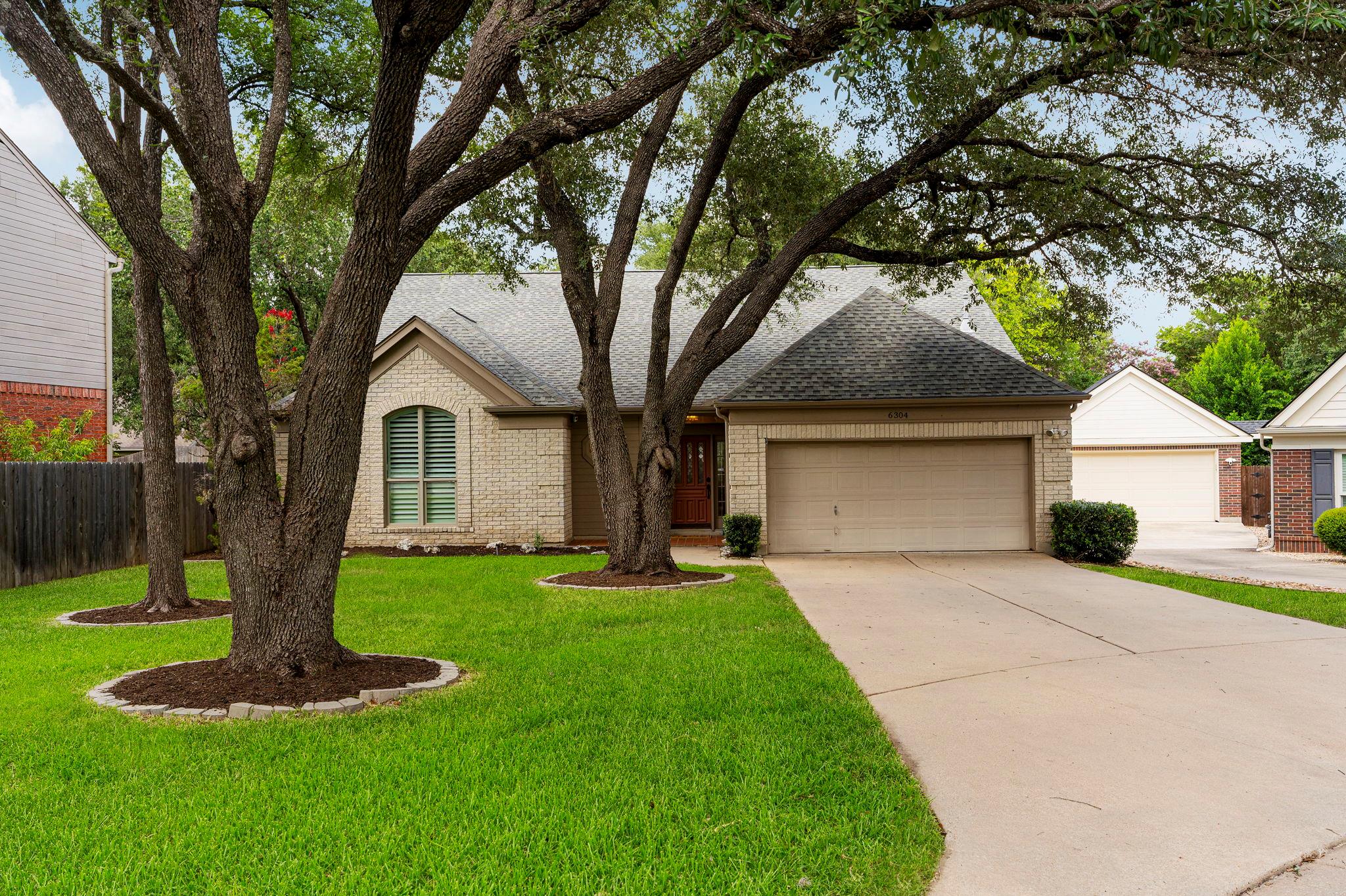 6304 Walebridge Ln Property Photo 9