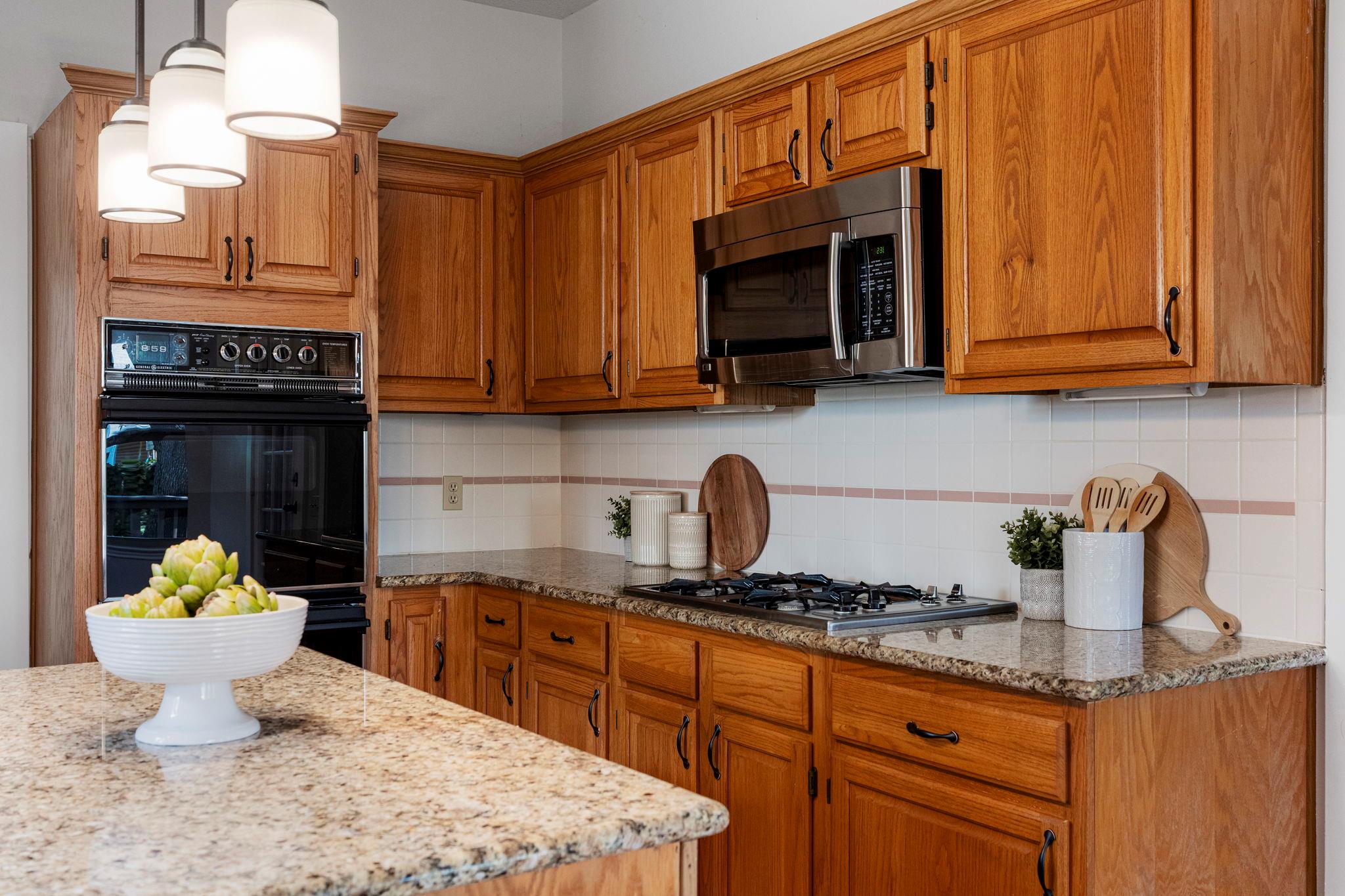 6304 Walebridge Ln Property Photo 17