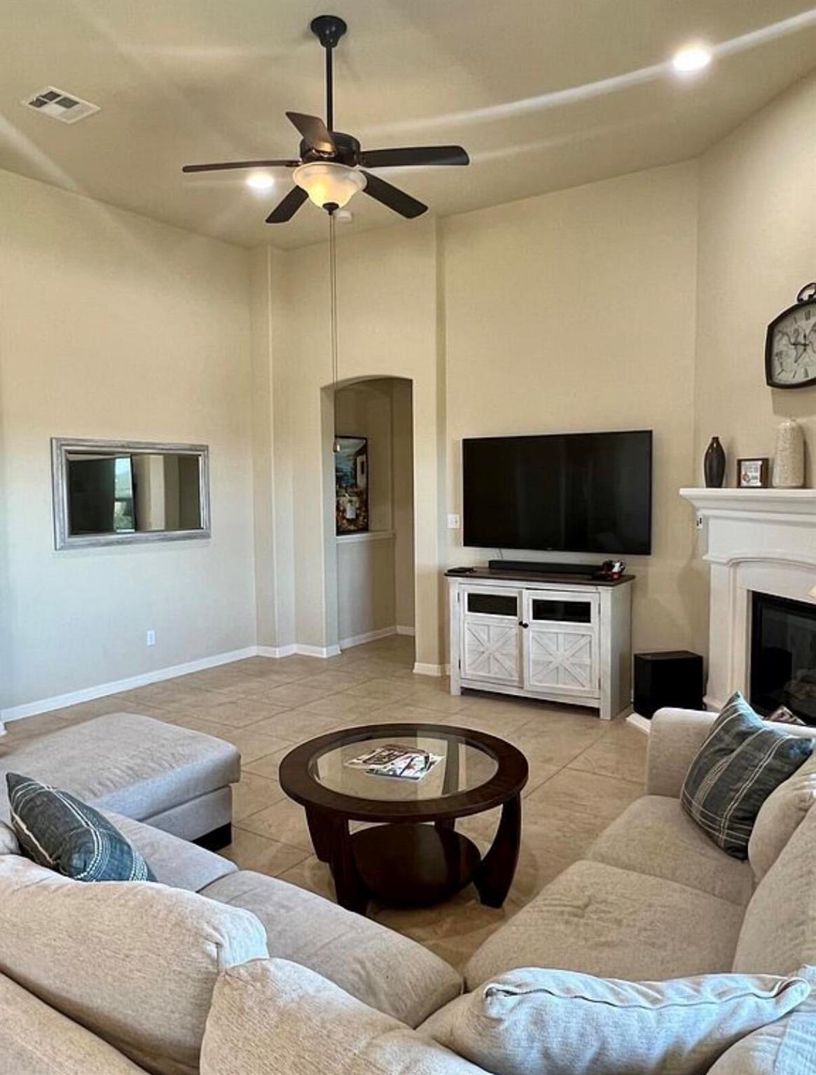 4213 Gandara Bnd Property Photo 3