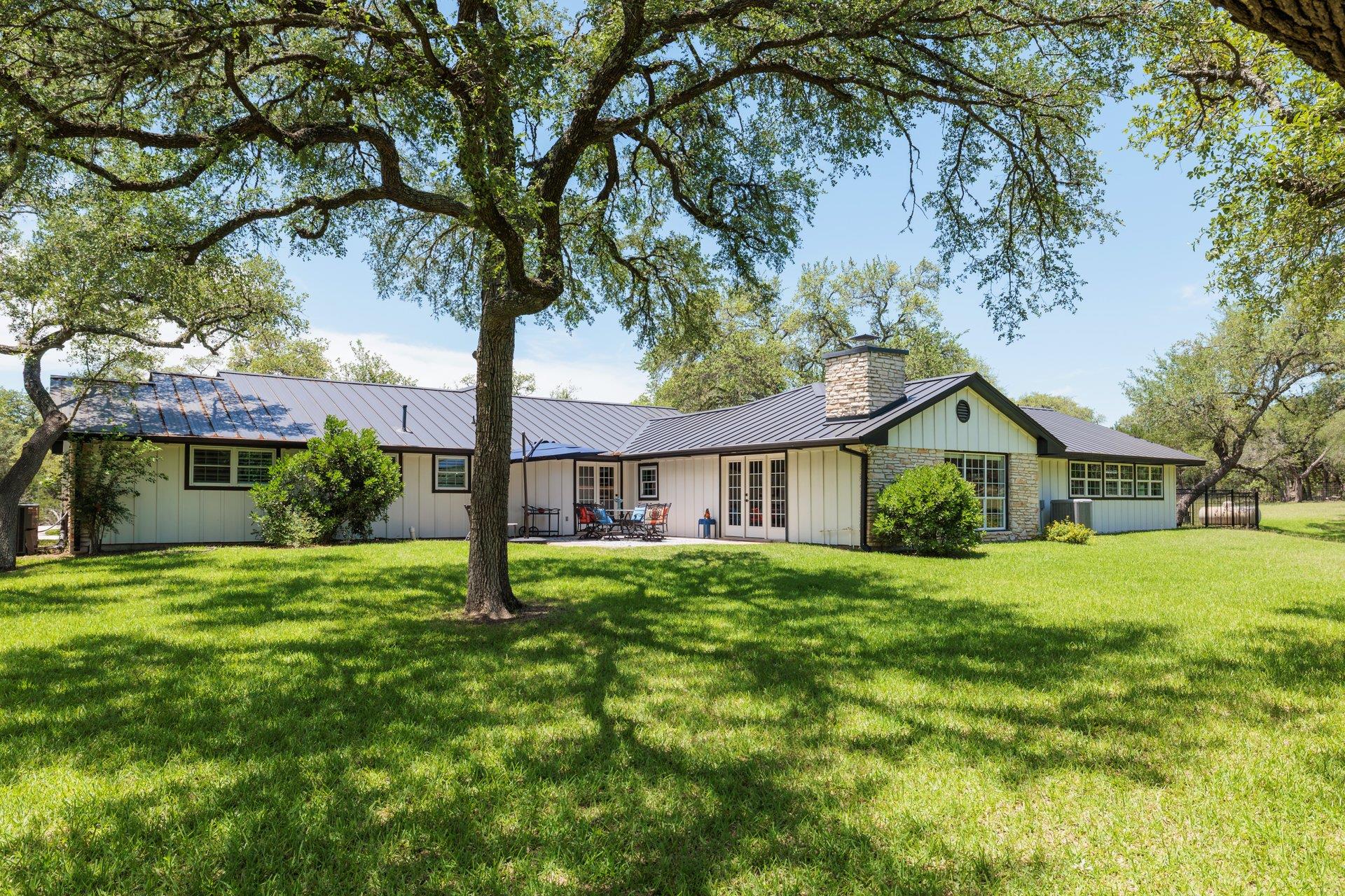 10229 Oliver Dr Property Photo 6