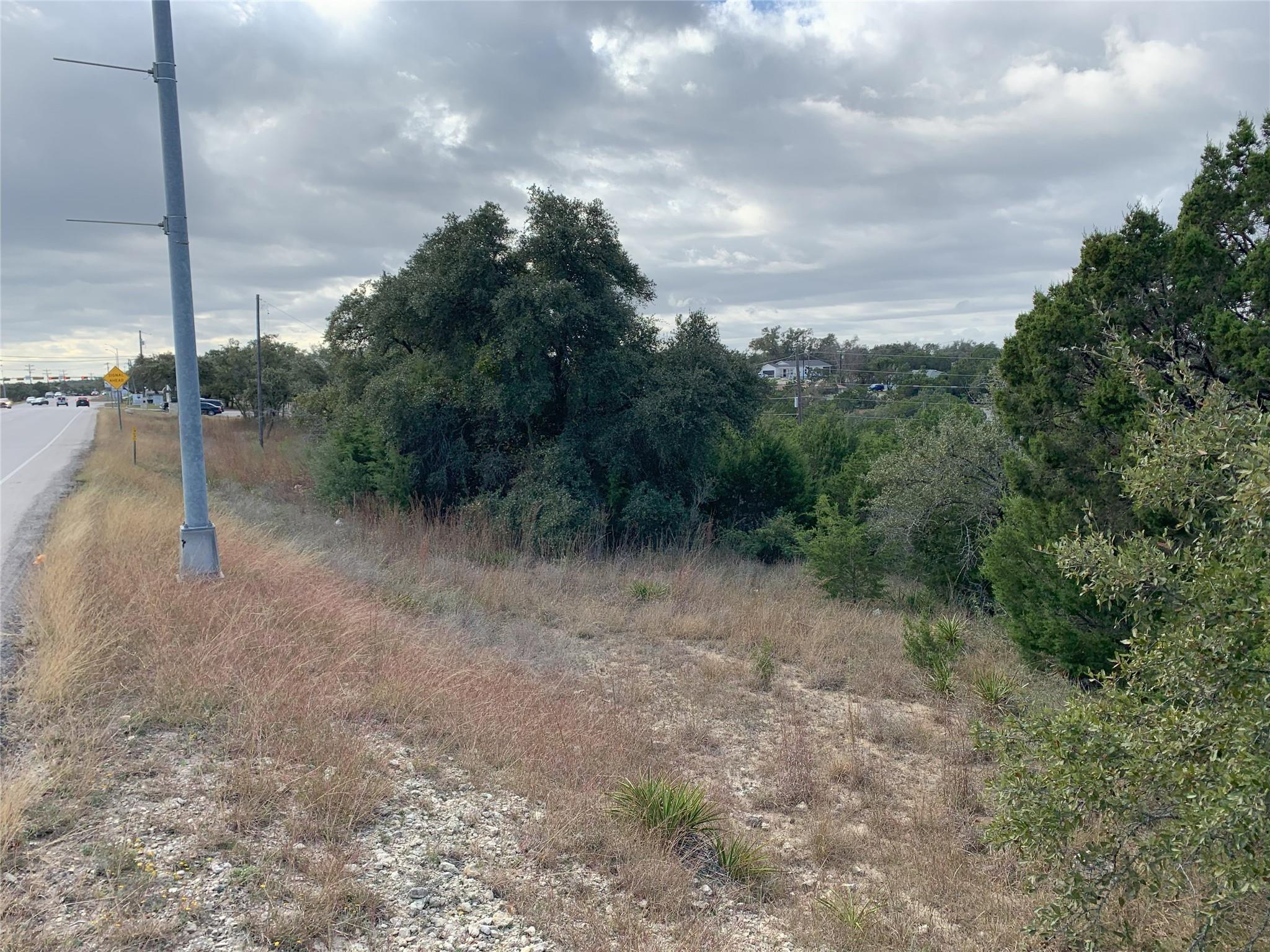 6408 Lohmans Ford Rd Property Photo 3